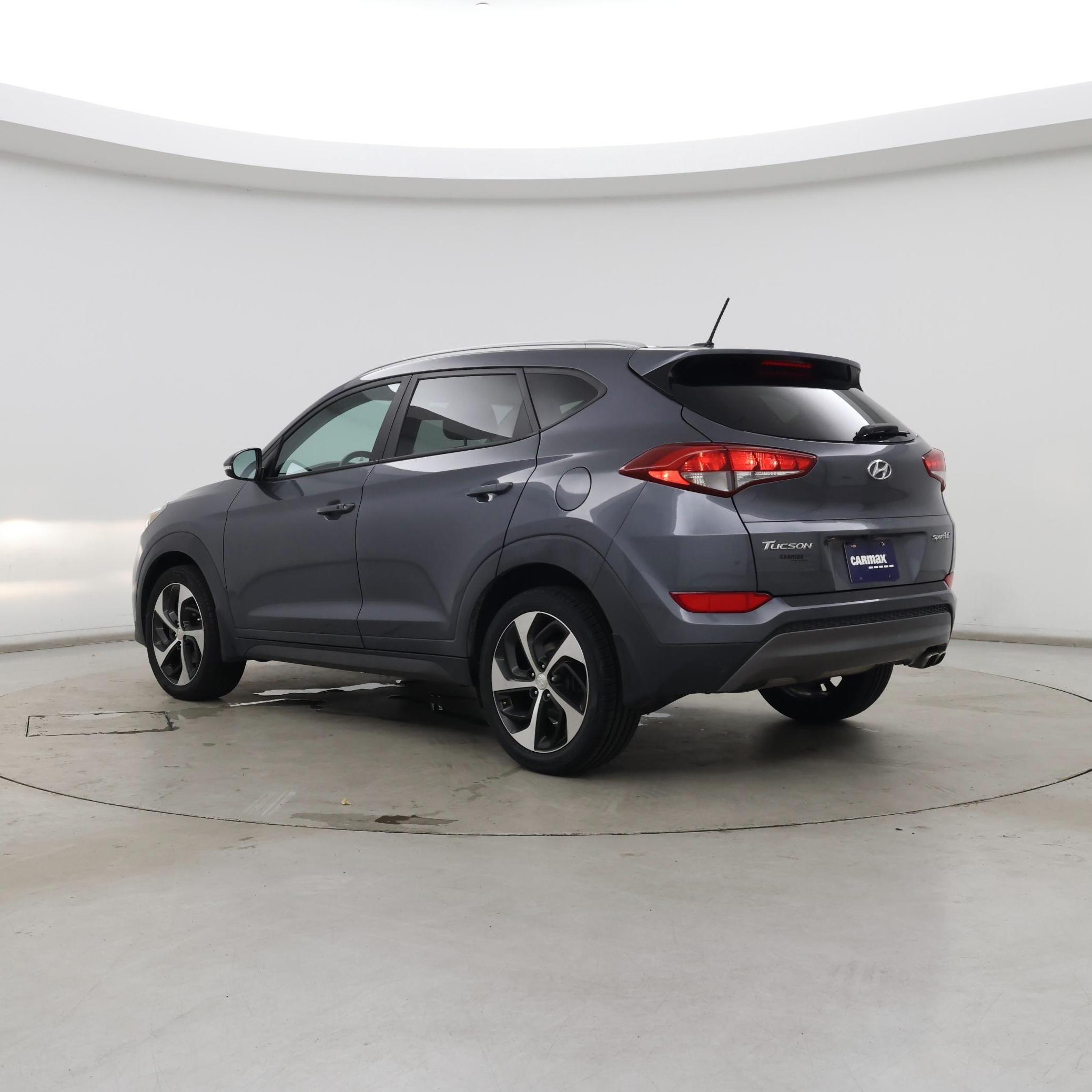 Thumbnail: 2016 Hyundai Tucson - 2