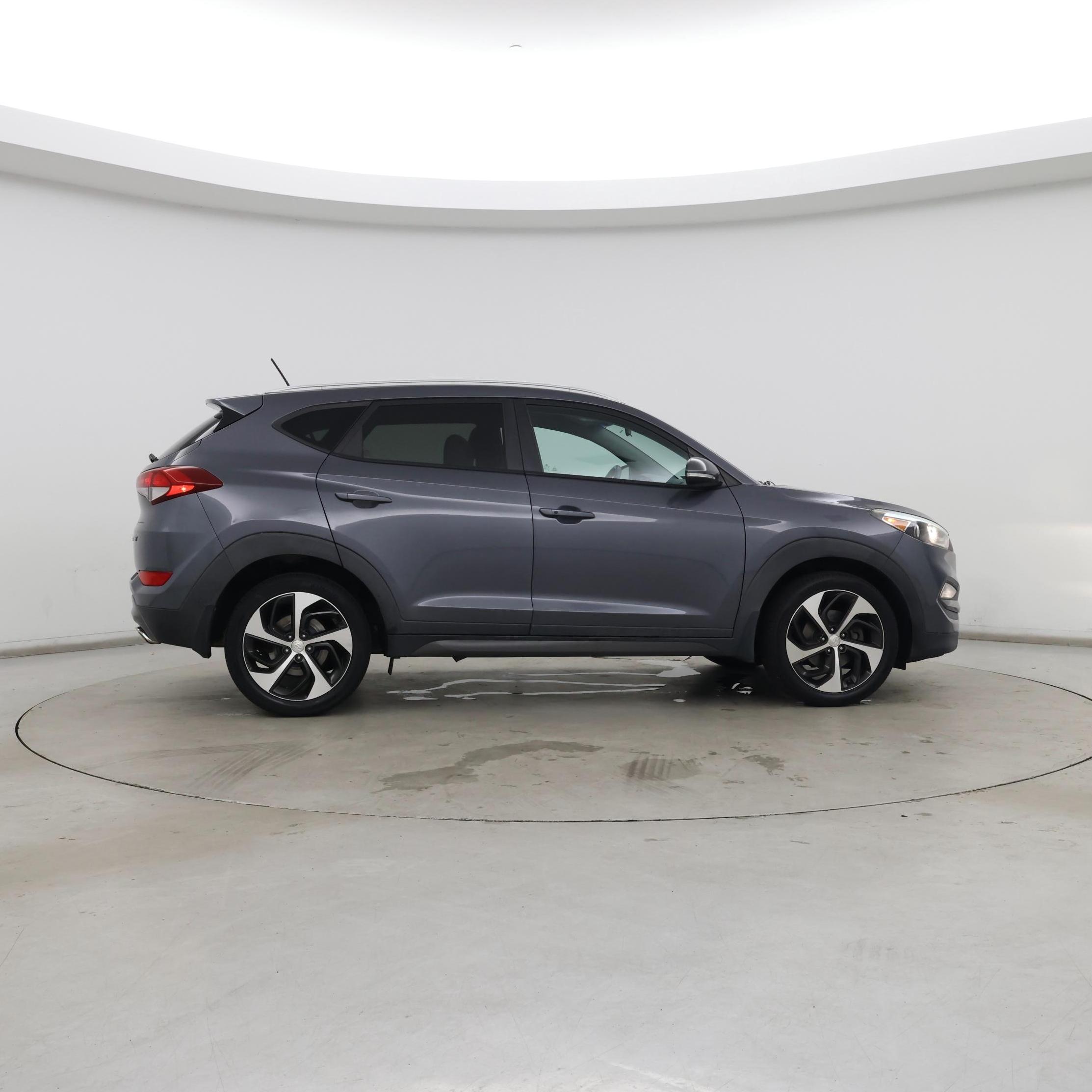 Thumbnail: 2016 Hyundai Tucson - 7