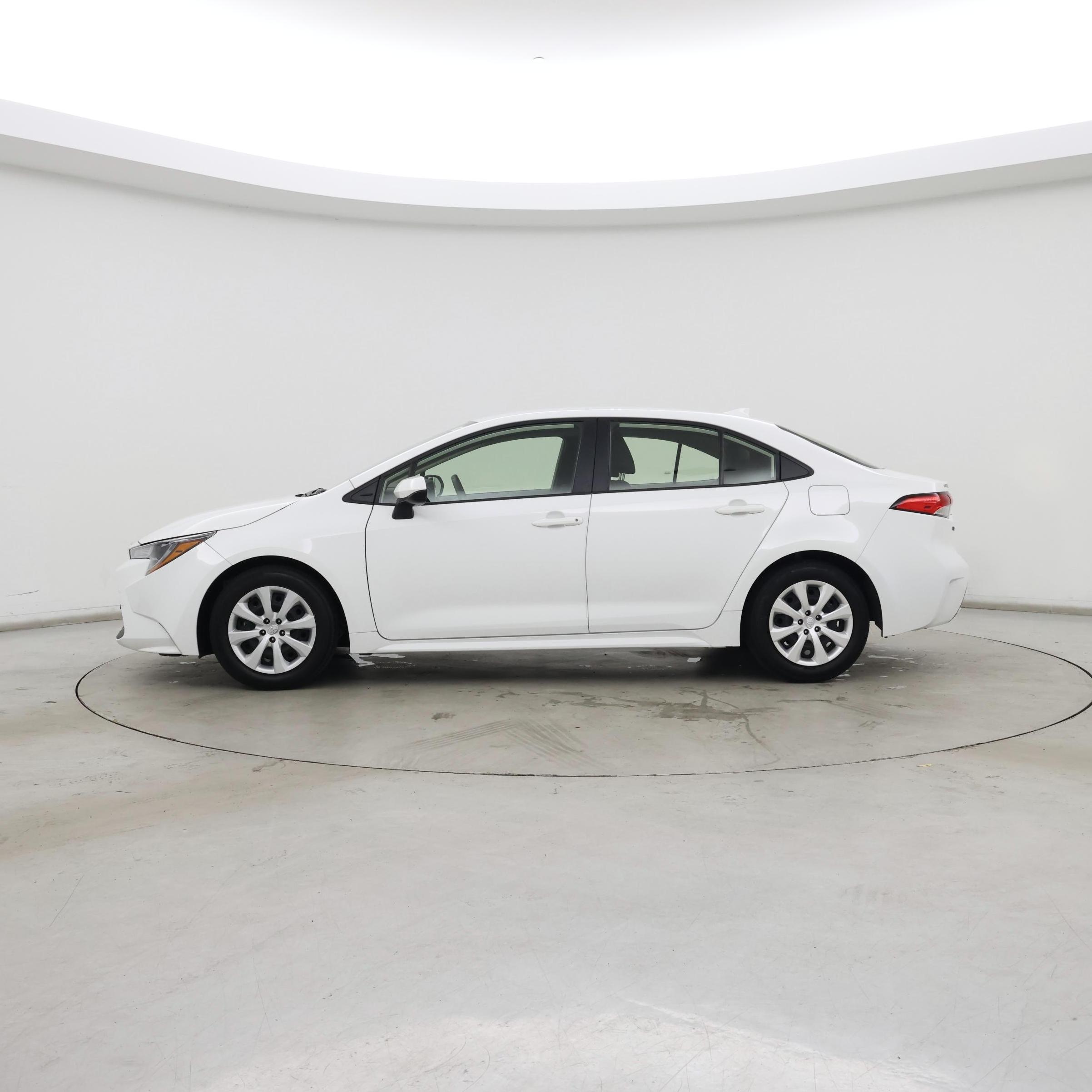 Thumbnail: 2022 Toyota Corolla - 3