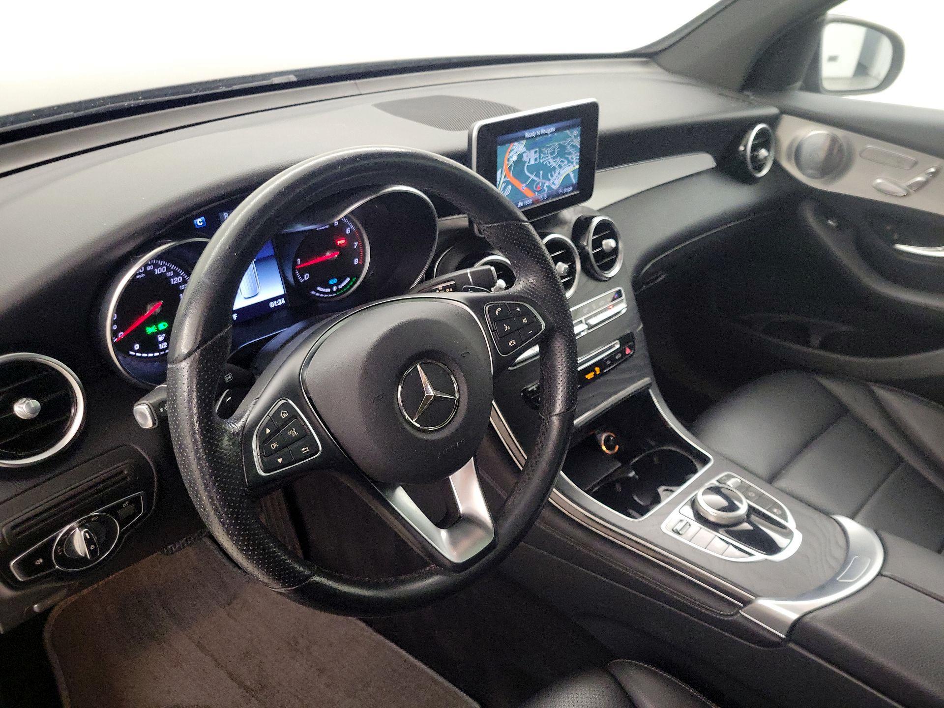 Thumbnail: 2019 Mercedes-Benz GLC - 9