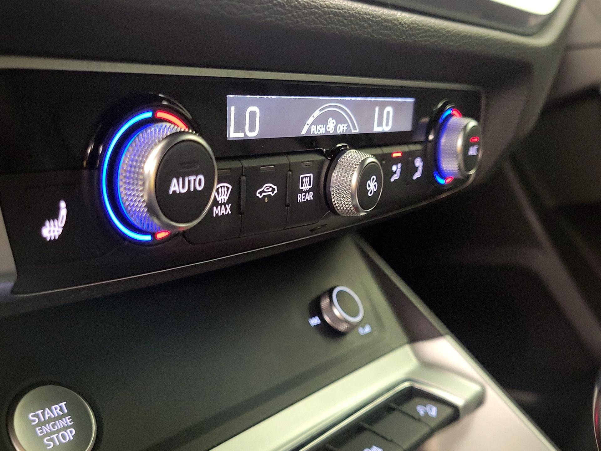 Thumbnail: 2020 Audi Q3 - 16