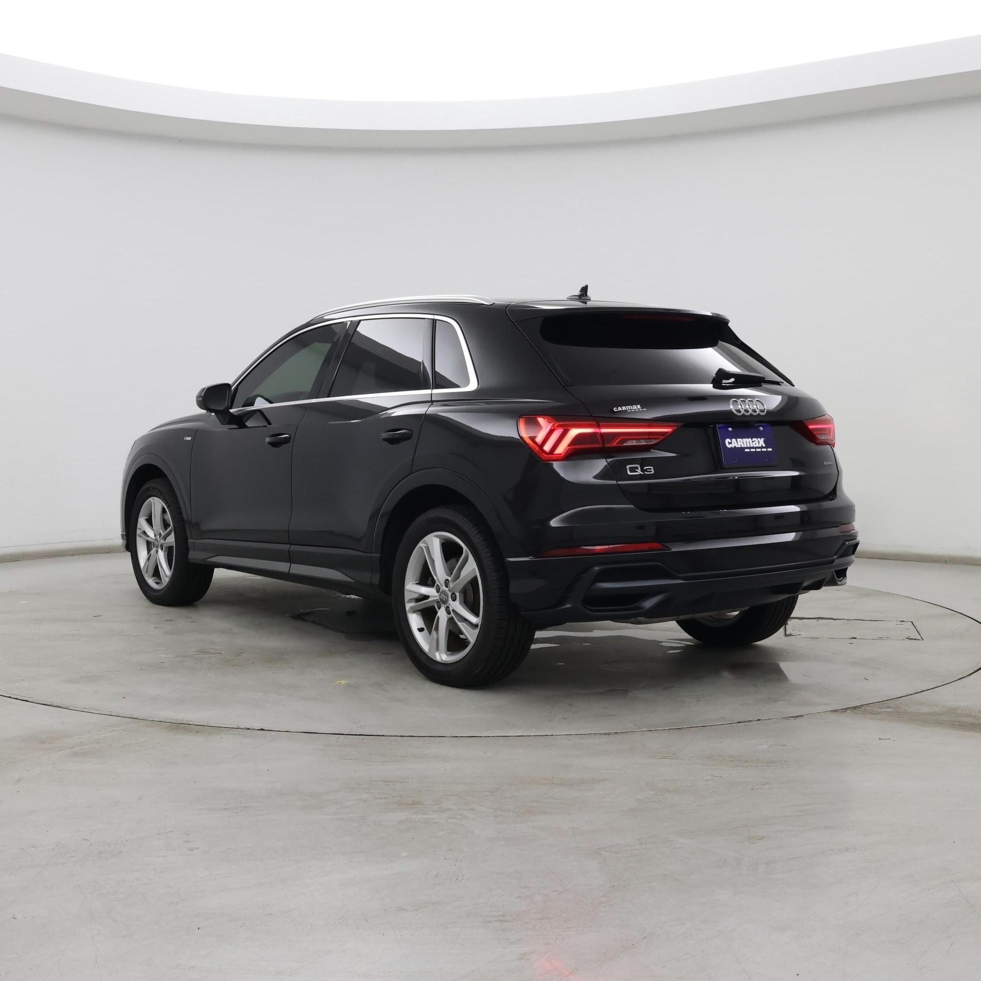 Thumbnail: 2020 Audi Q3 - 2