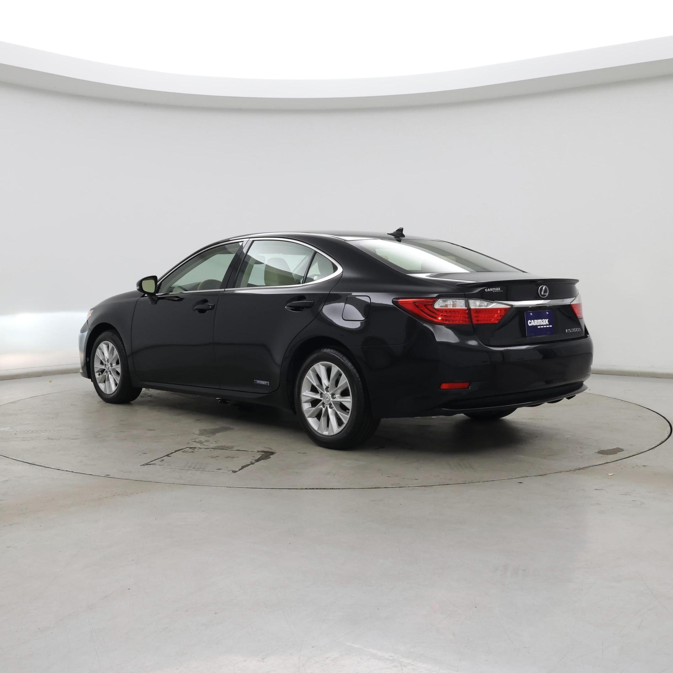Thumbnail: 2013 Lexus ES - 2