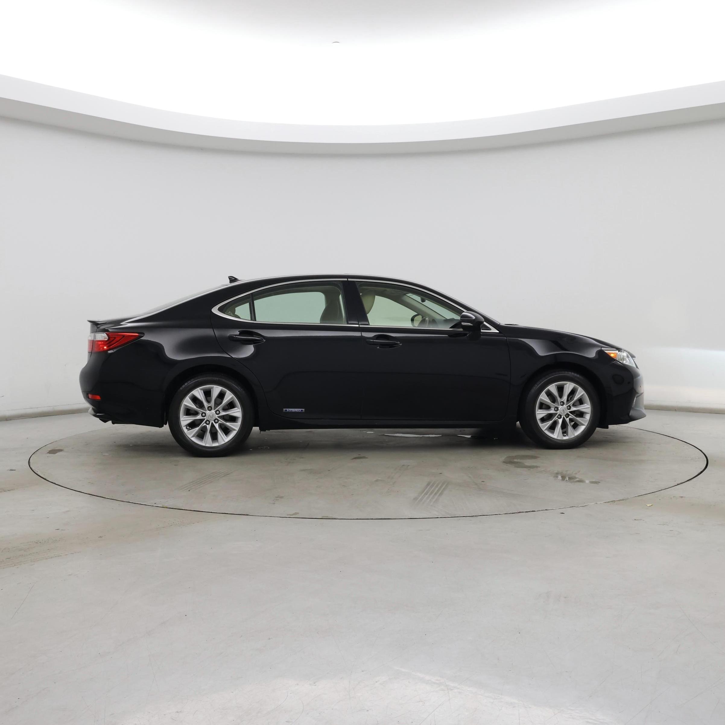 Thumbnail: 2013 Lexus ES - 7