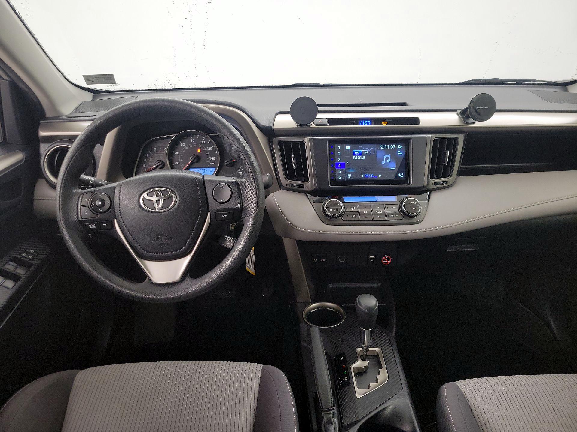 Thumbnail: 2013 Toyota RAV4 - 9