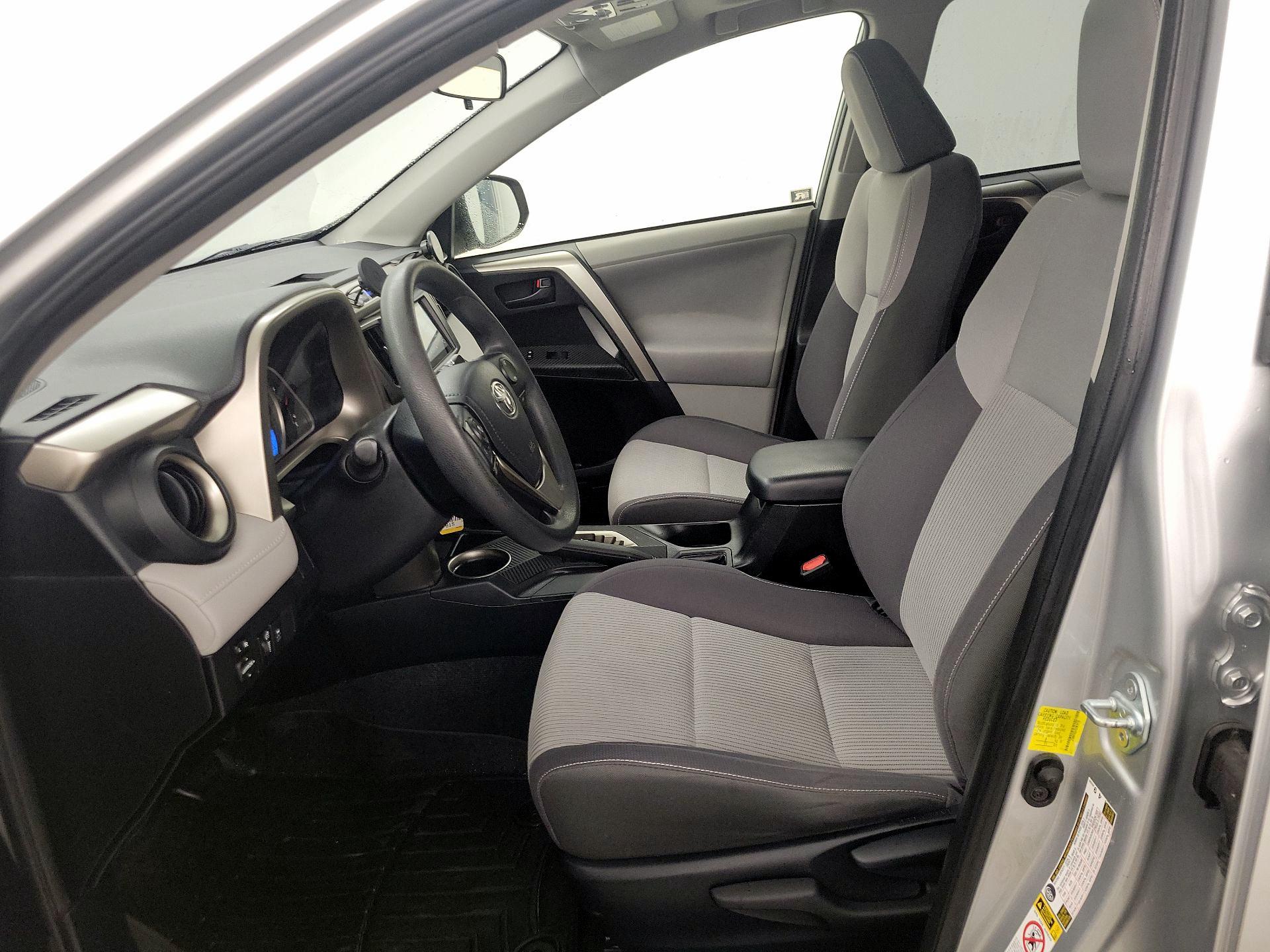 Thumbnail: 2013 Toyota RAV4 - 11