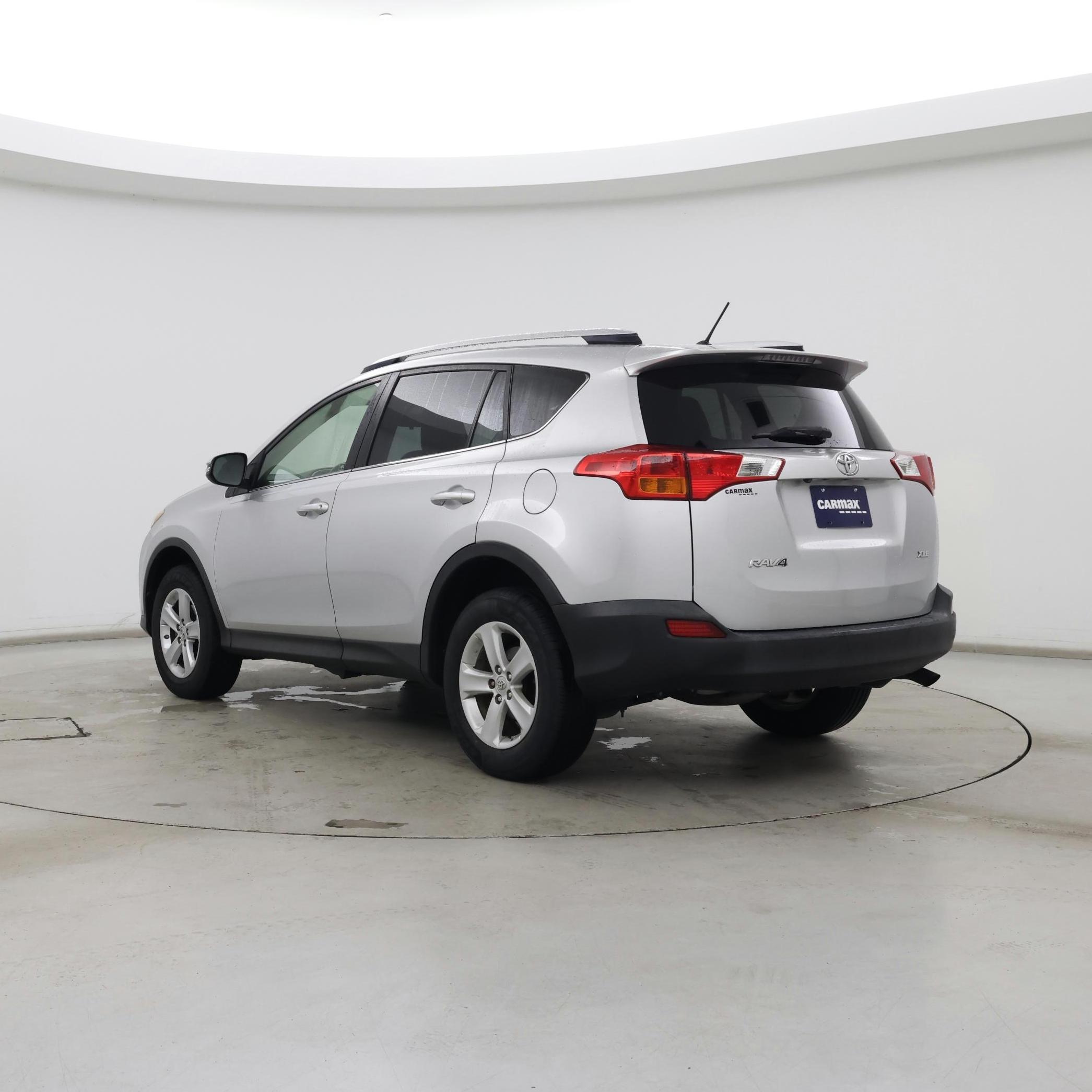 Thumbnail: 2013 Toyota RAV4 - 2