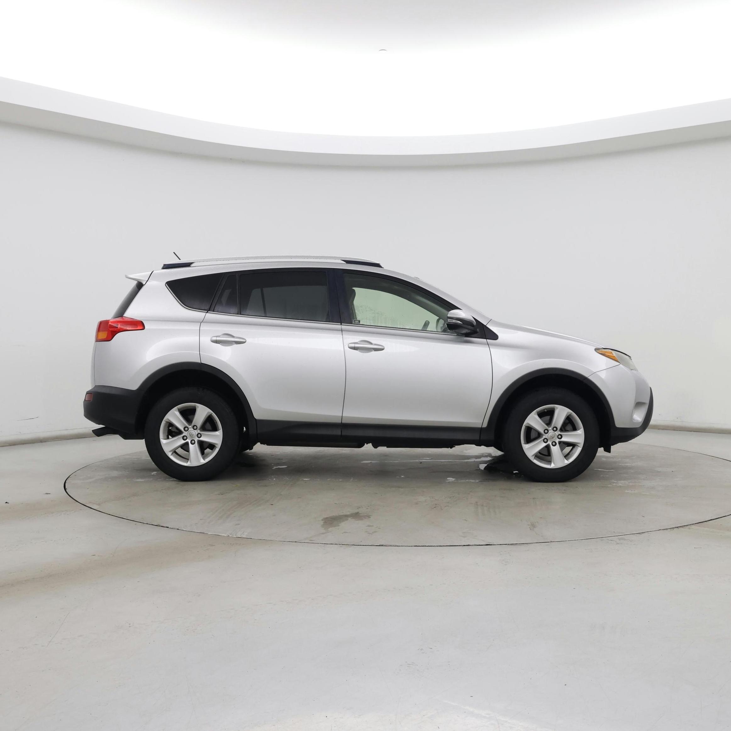 Thumbnail: 2013 Toyota RAV4 - 7