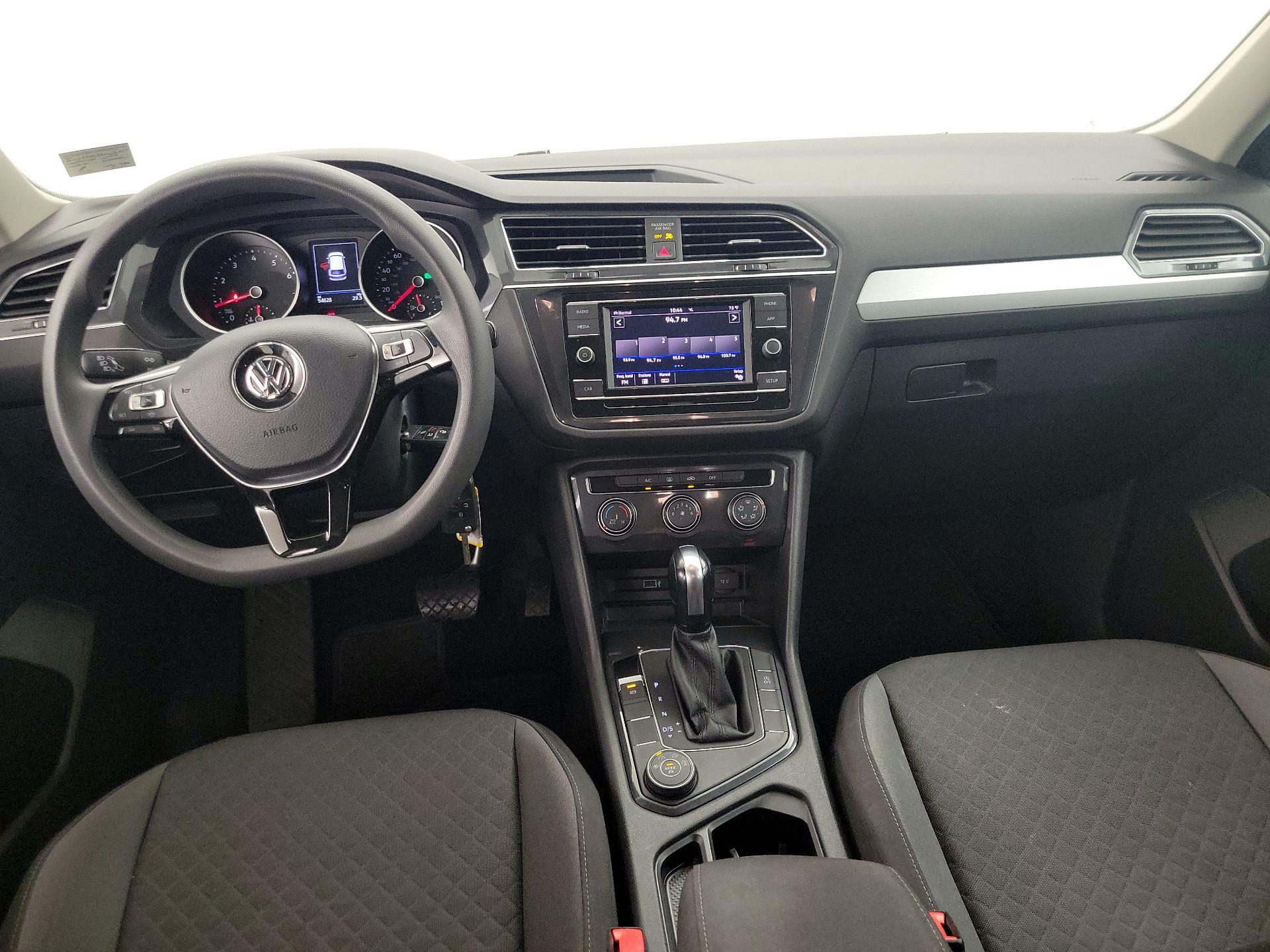 Thumbnail: 2019 Volkswagen Tiguan - 9