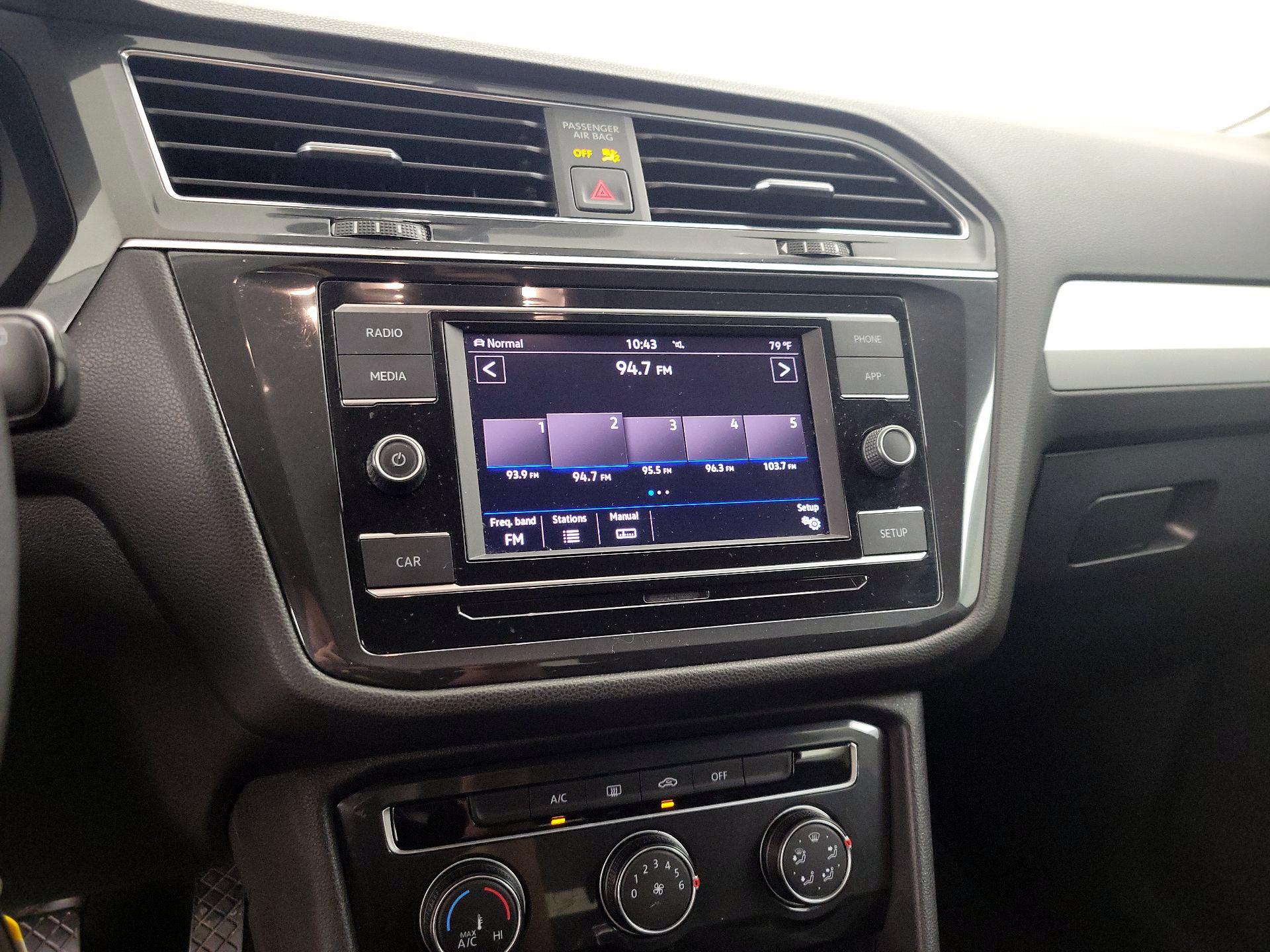 Thumbnail: 2019 Volkswagen Tiguan - 15