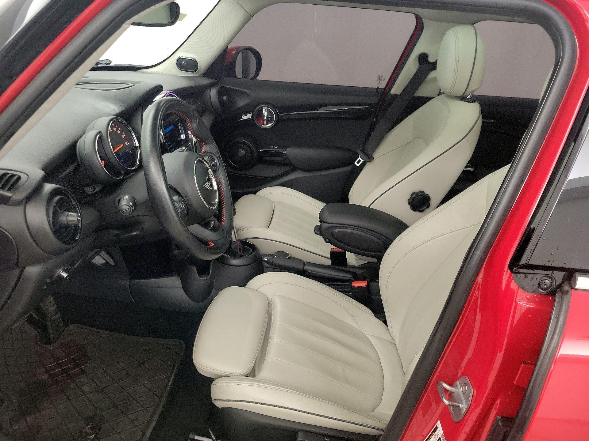 Thumbnail: 2019 MINI Cooper Hardtop - 11