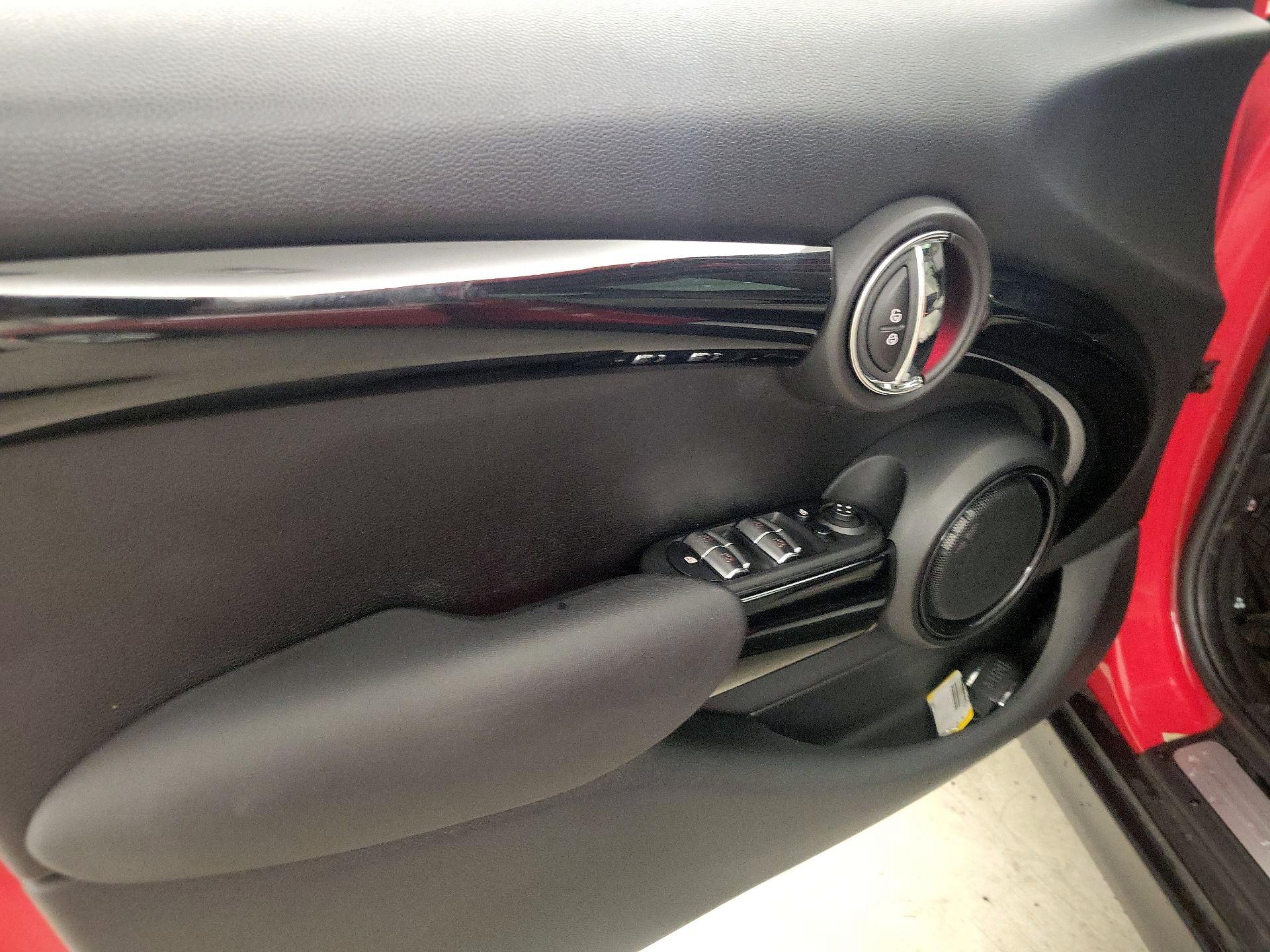 Thumbnail: 2019 MINI Cooper Hardtop - 12
