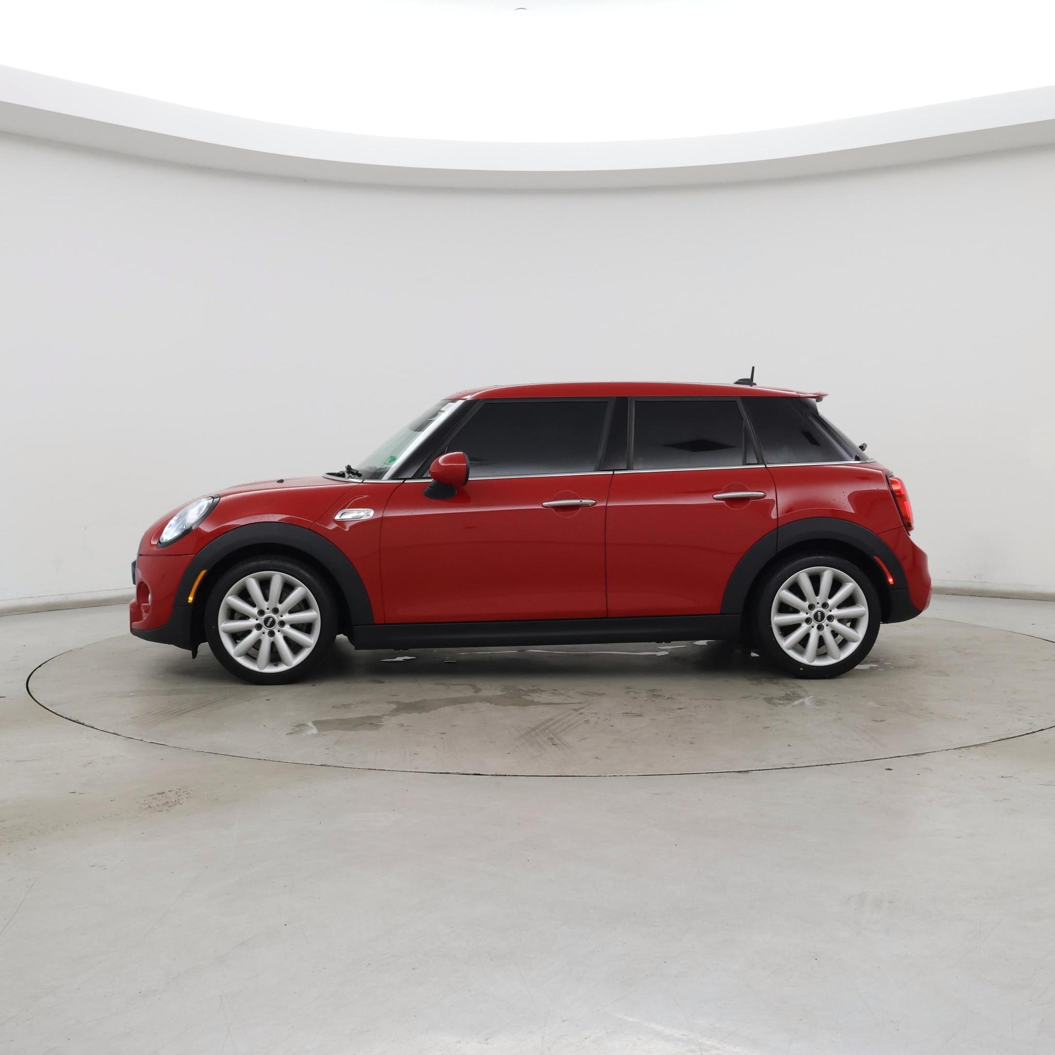 Thumbnail: 2019 MINI Cooper Hardtop - 3