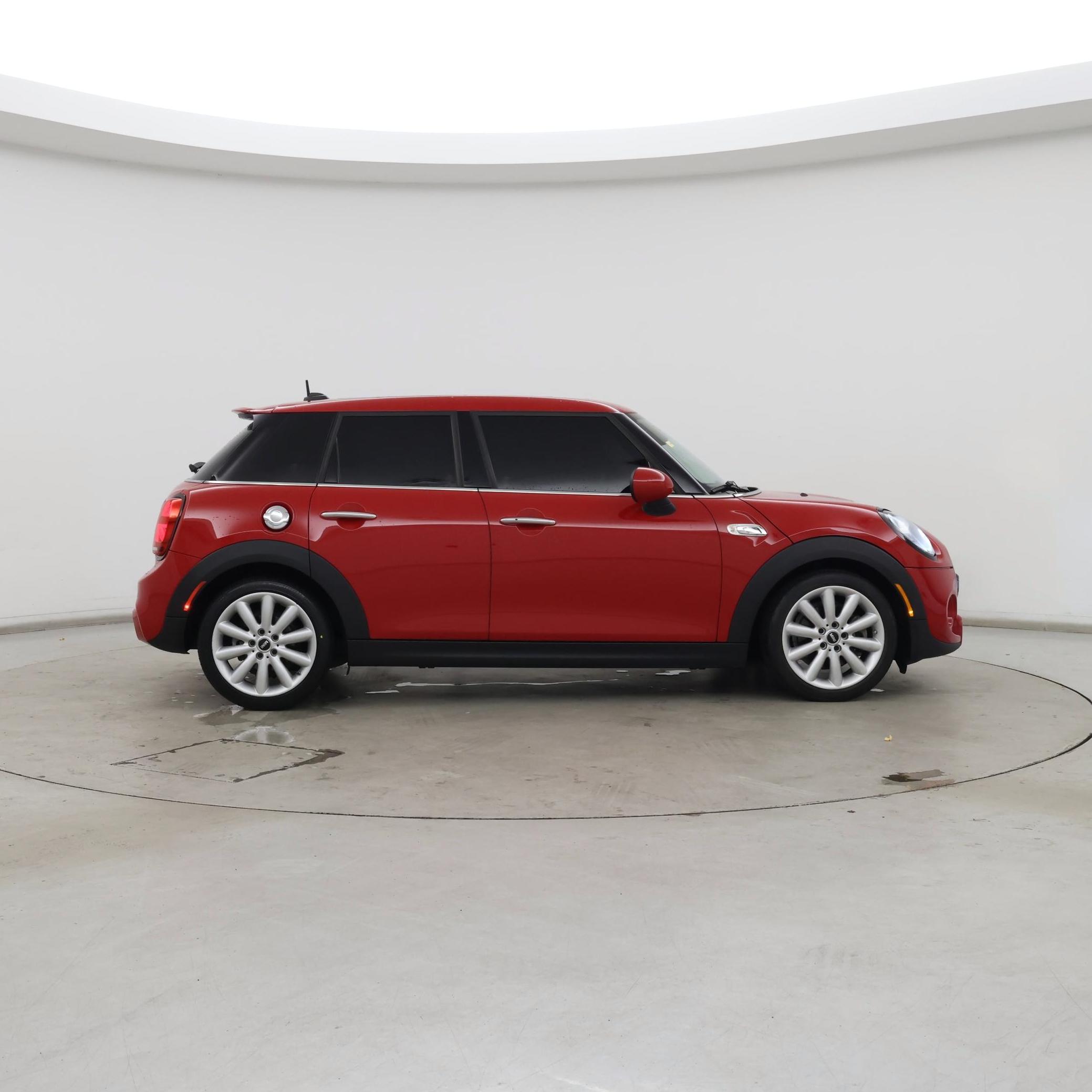 Thumbnail: 2019 MINI Cooper Hardtop - 7