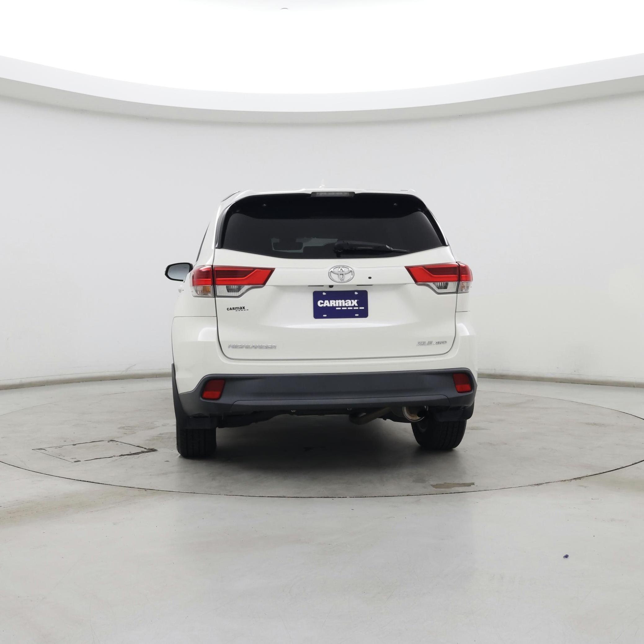 Thumbnail: 2019 Toyota Highlander - 6