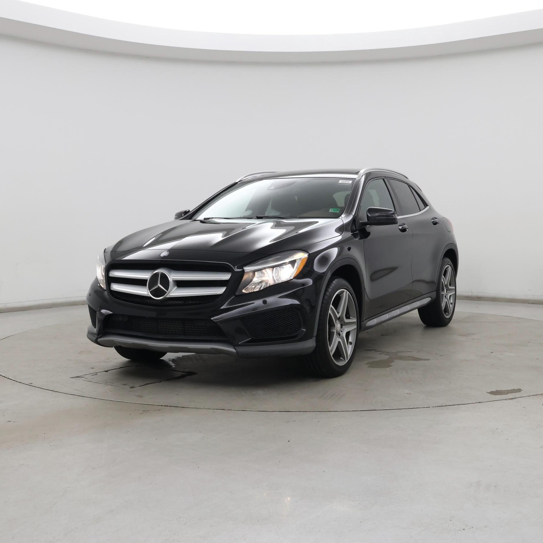 Thumbnail: 2015 Mercedes-Benz GLA - 4