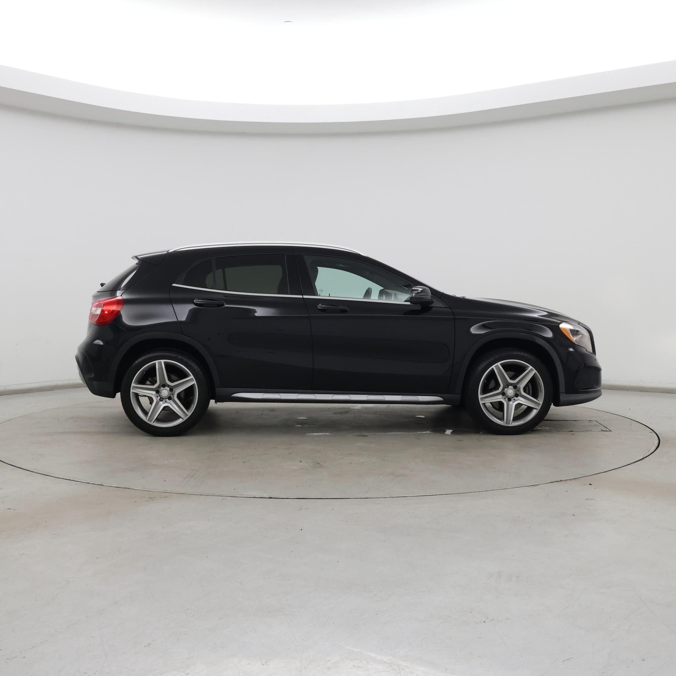 Thumbnail: 2015 Mercedes-Benz GLA - 7