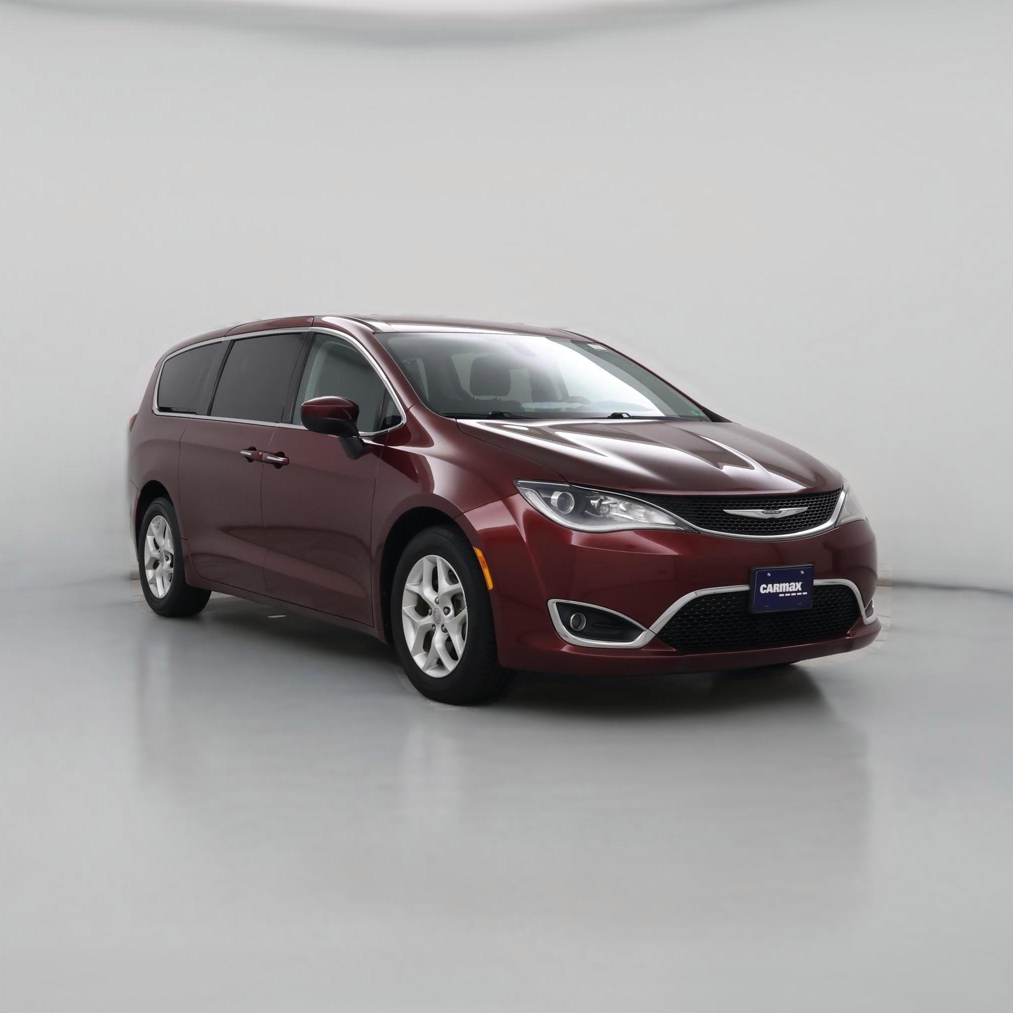 Thumbnail: 2017 Chrysler Pacifica - 1