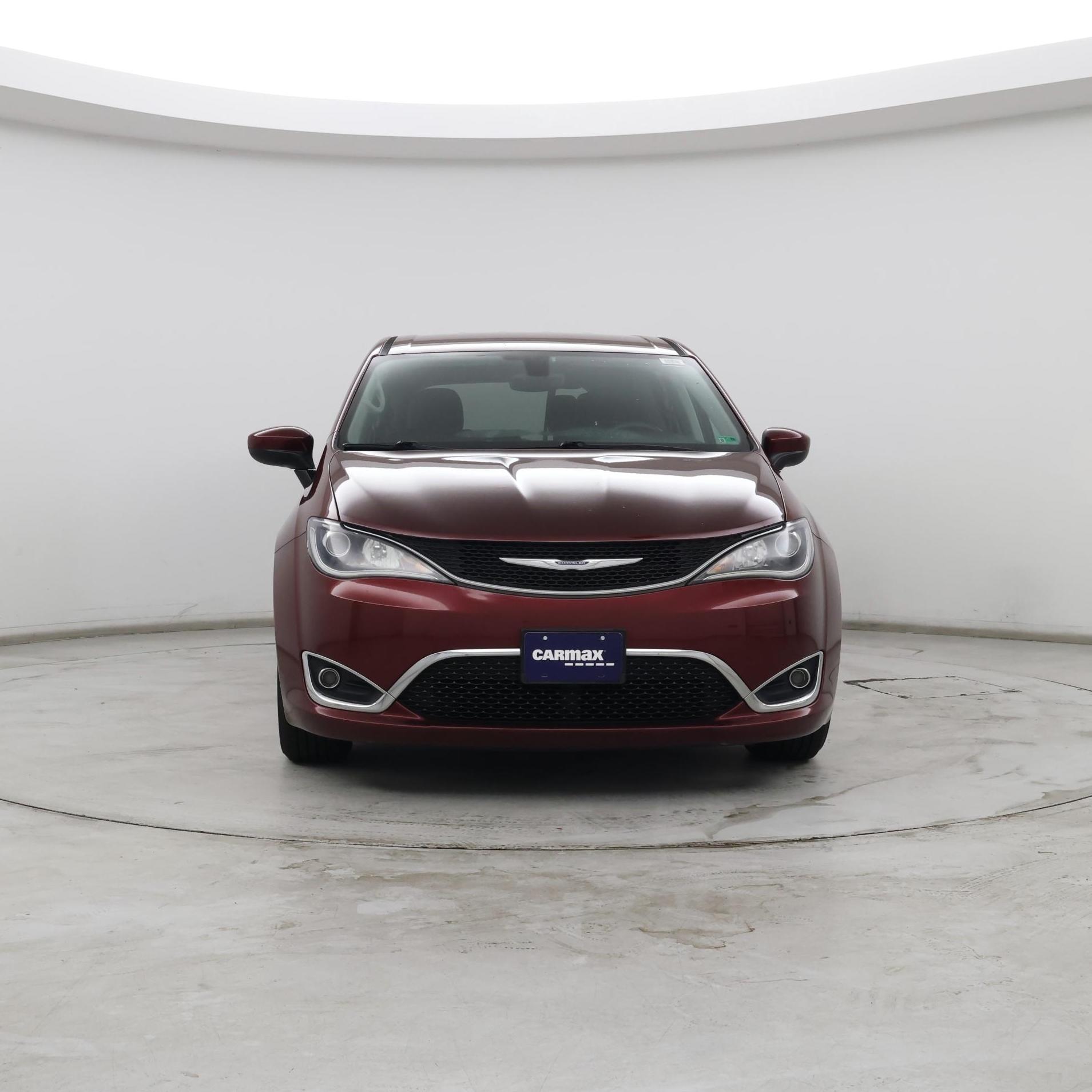 Thumbnail: 2017 Chrysler Pacifica - 5