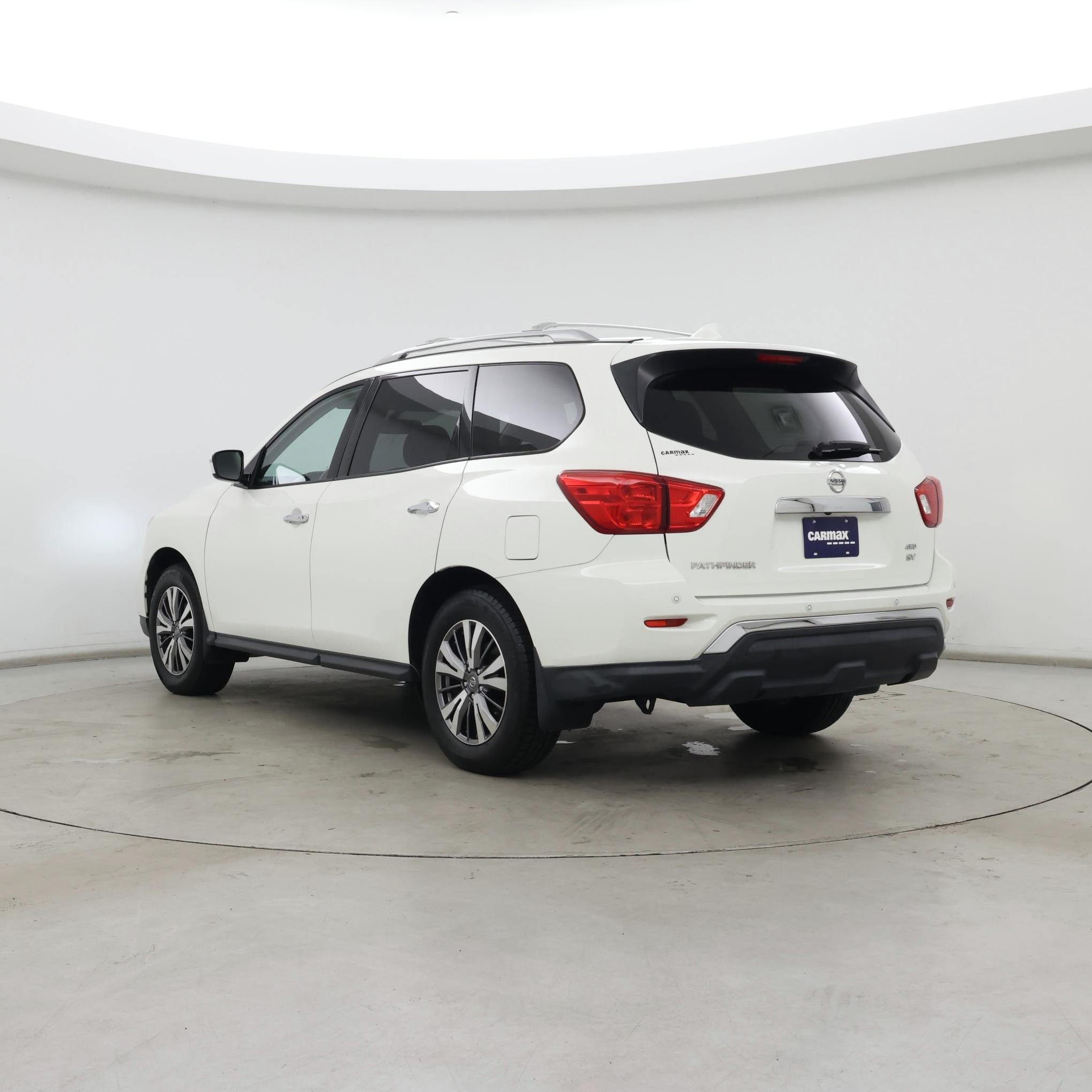 Thumbnail: 2020 Nissan Pathfinder - 2