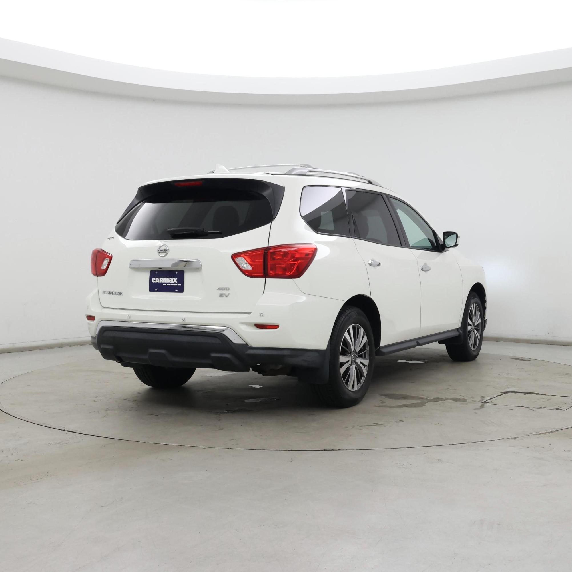 Thumbnail: 2020 Nissan Pathfinder - 8