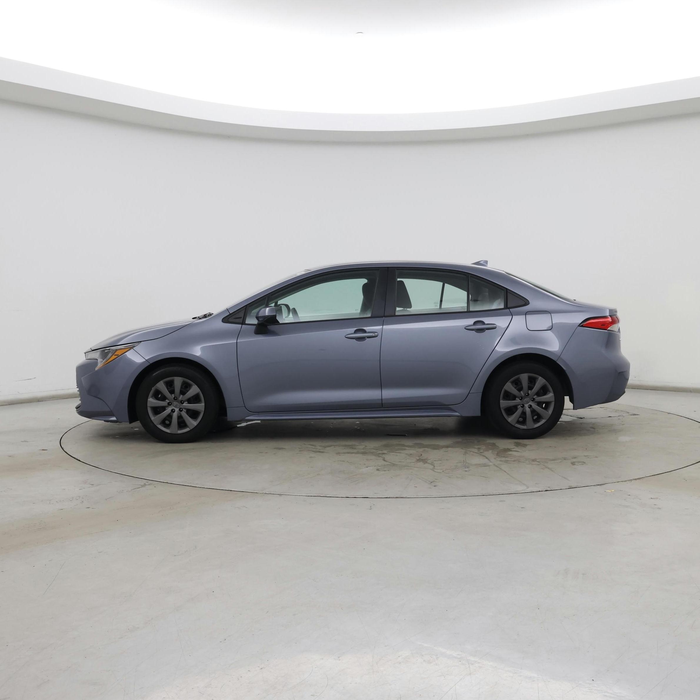 Thumbnail: 2024 Toyota Corolla - 3