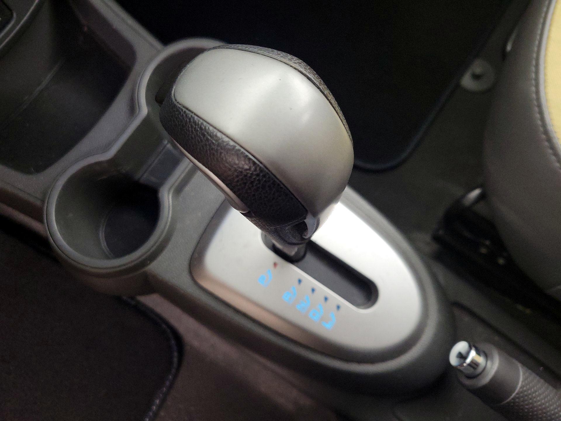 Thumbnail: 2014 Chevrolet Spark - 16