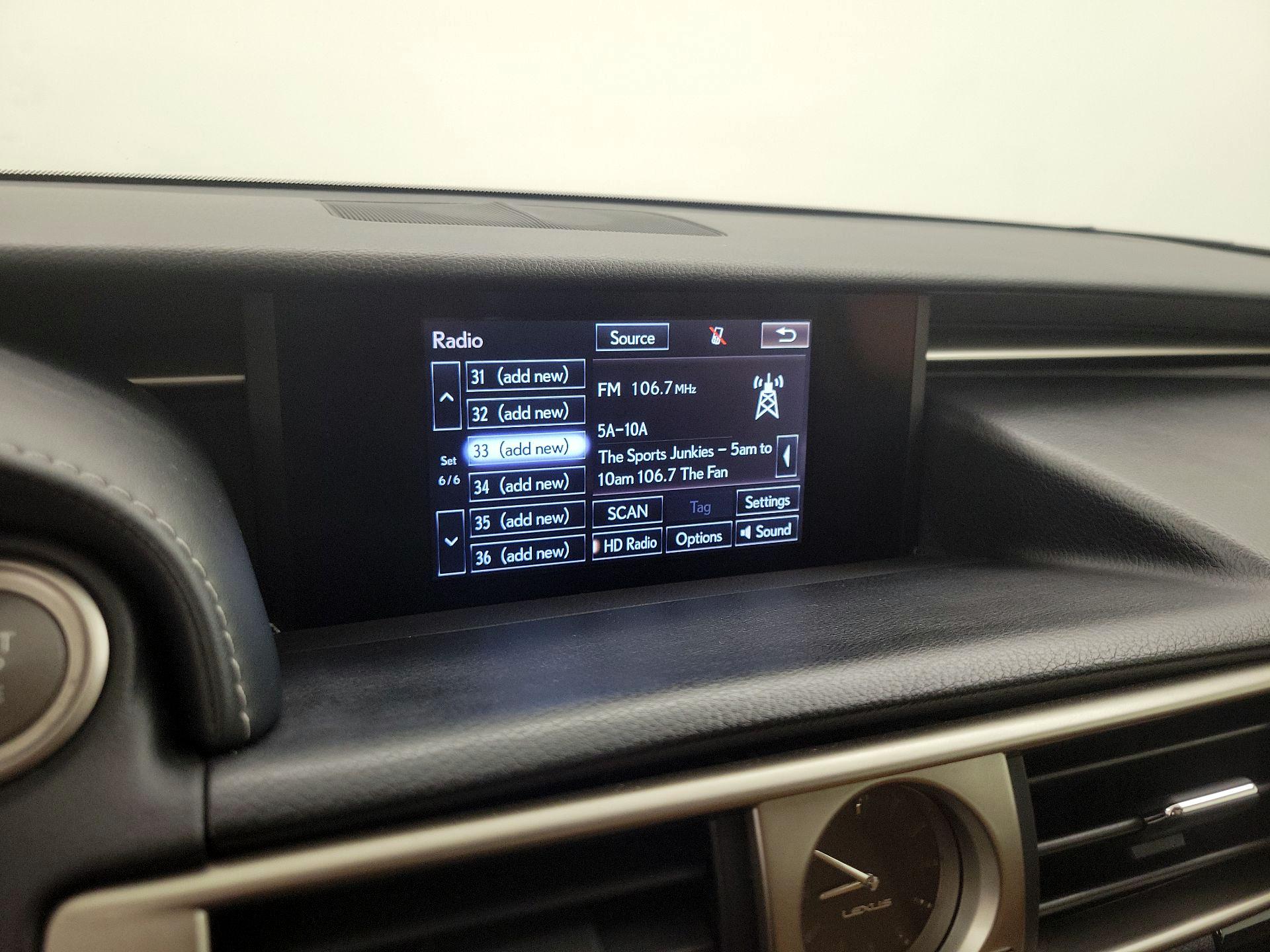 Thumbnail: 2016 Lexus IS - 15