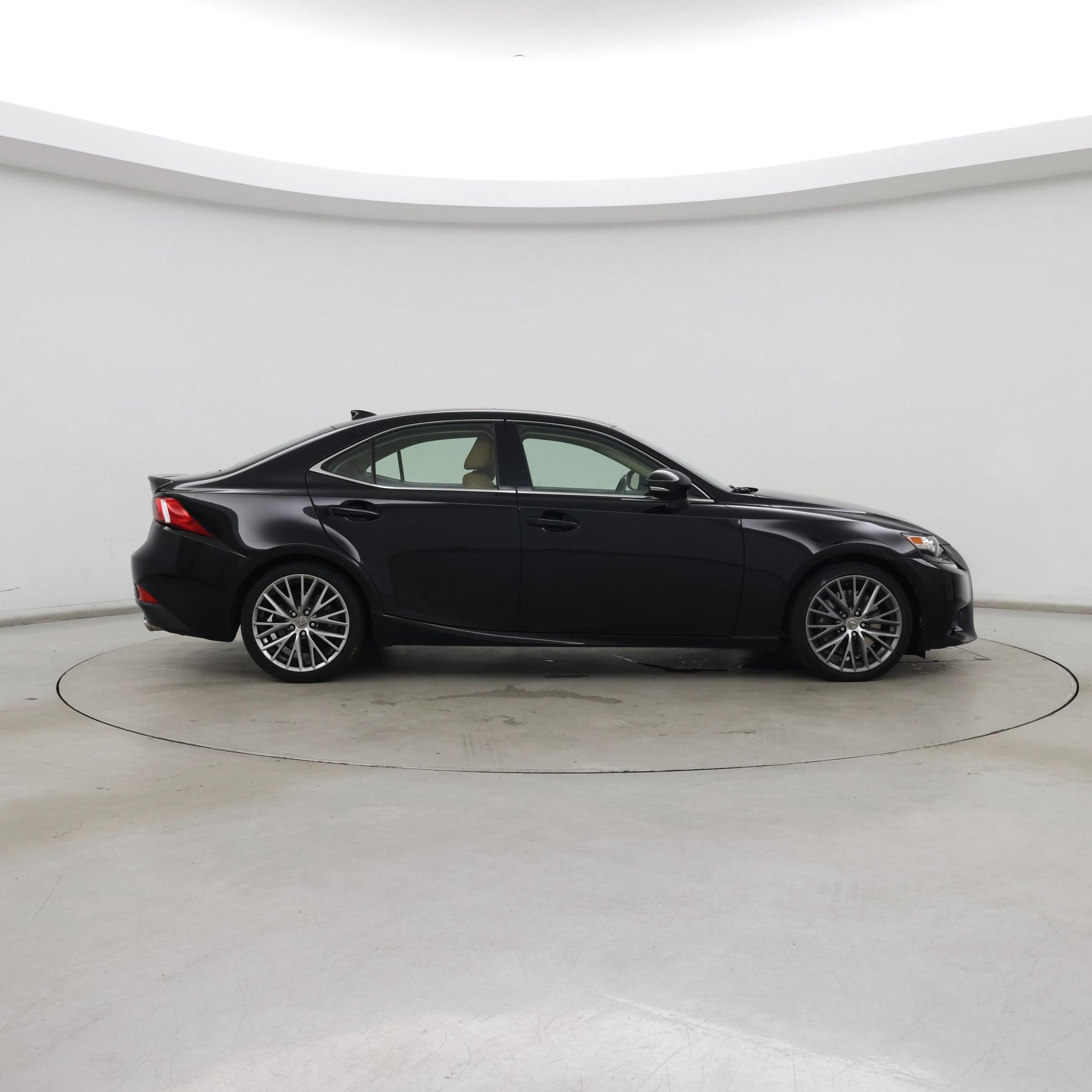 Thumbnail: 2016 Lexus IS - 7