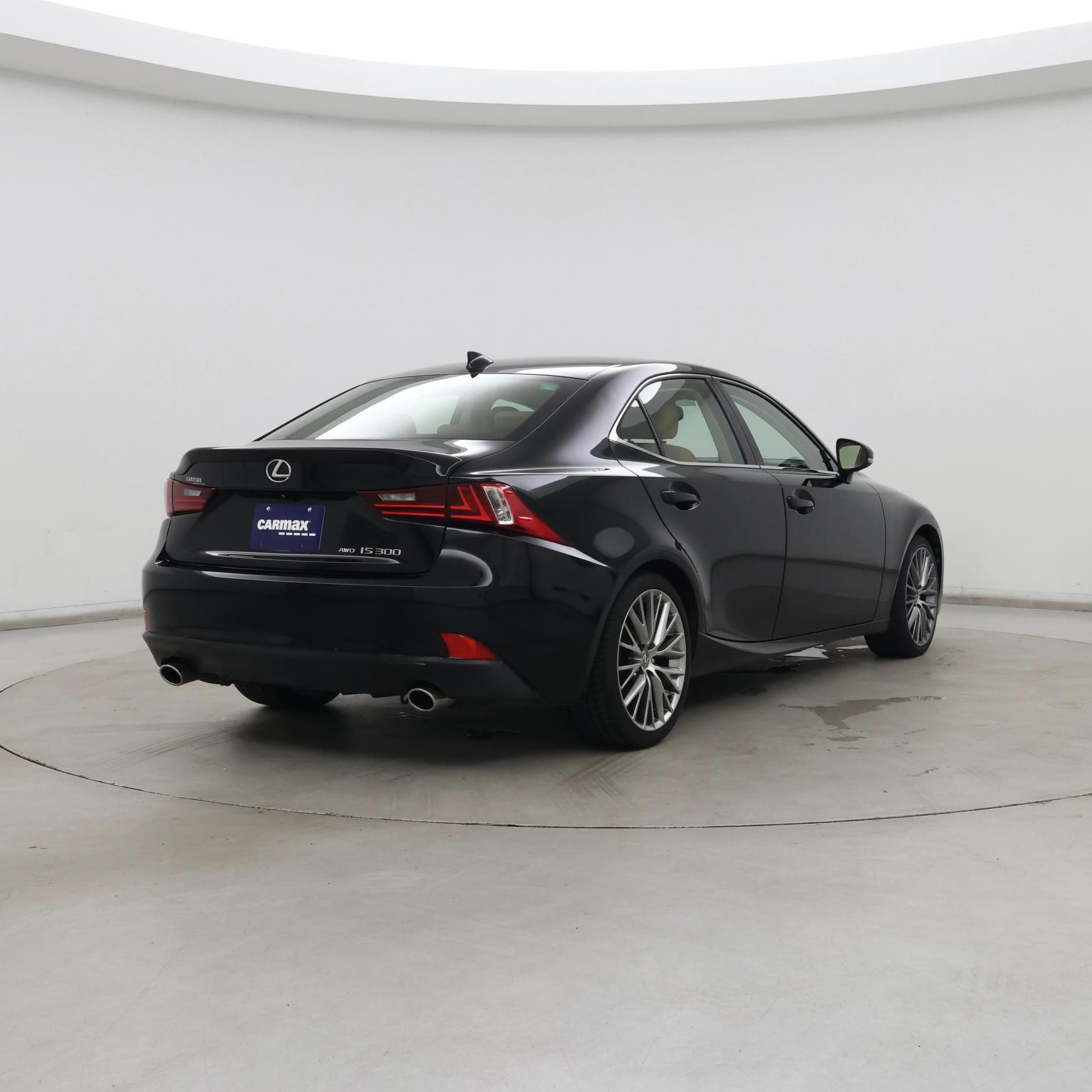 Thumbnail: 2016 Lexus IS - 8