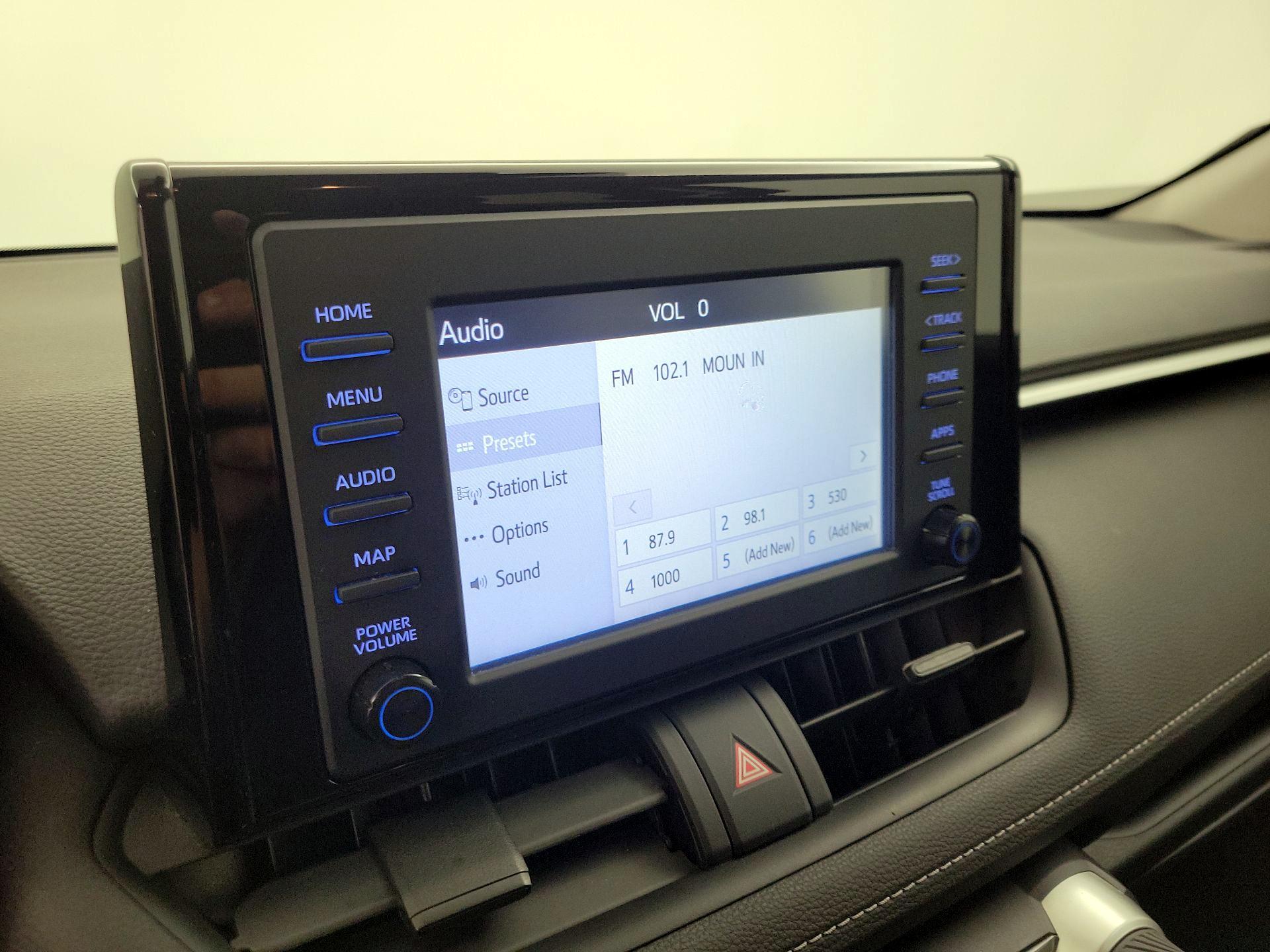 Thumbnail: 2019 Toyota RAV4 - 15