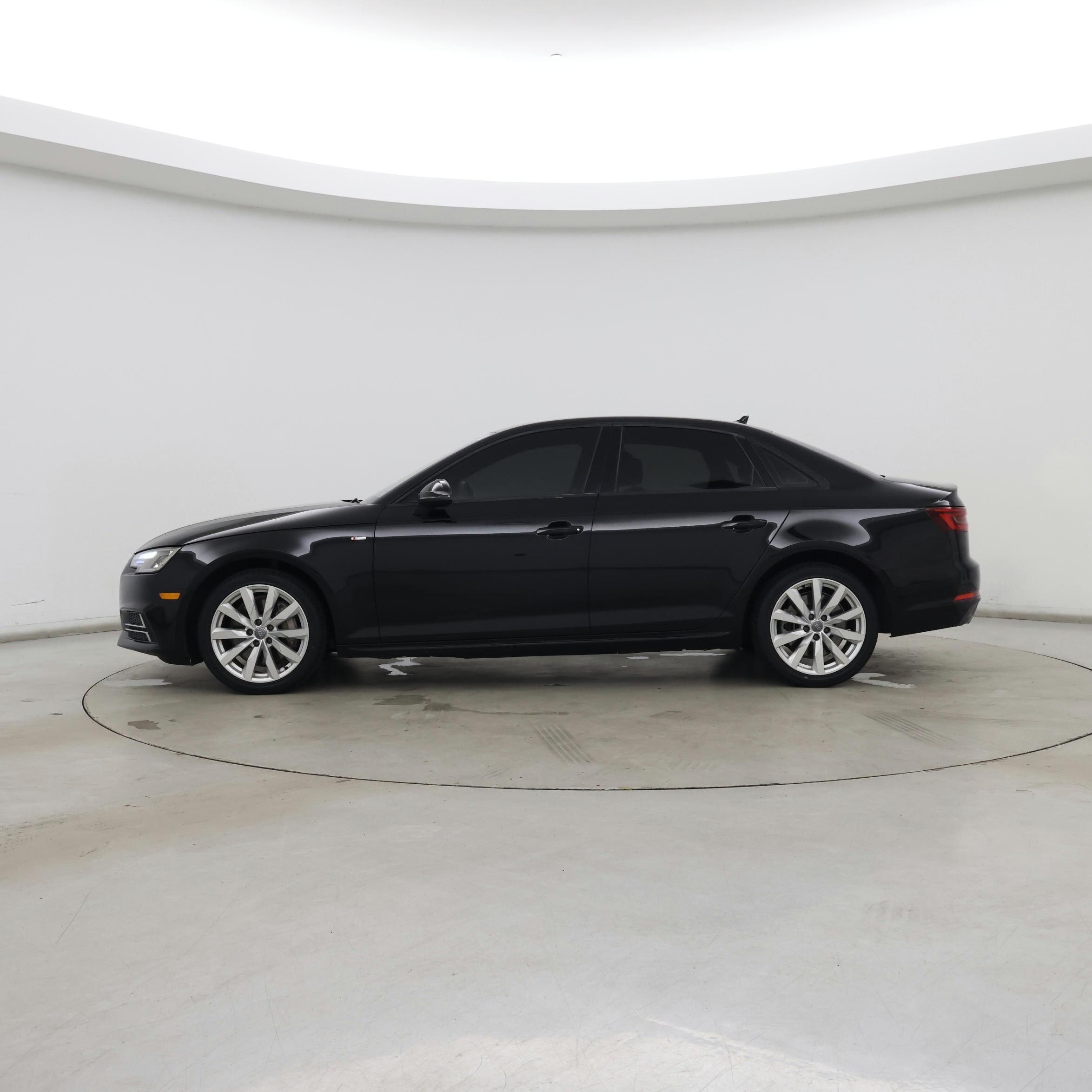 Thumbnail: 2018 Audi A4 - 3