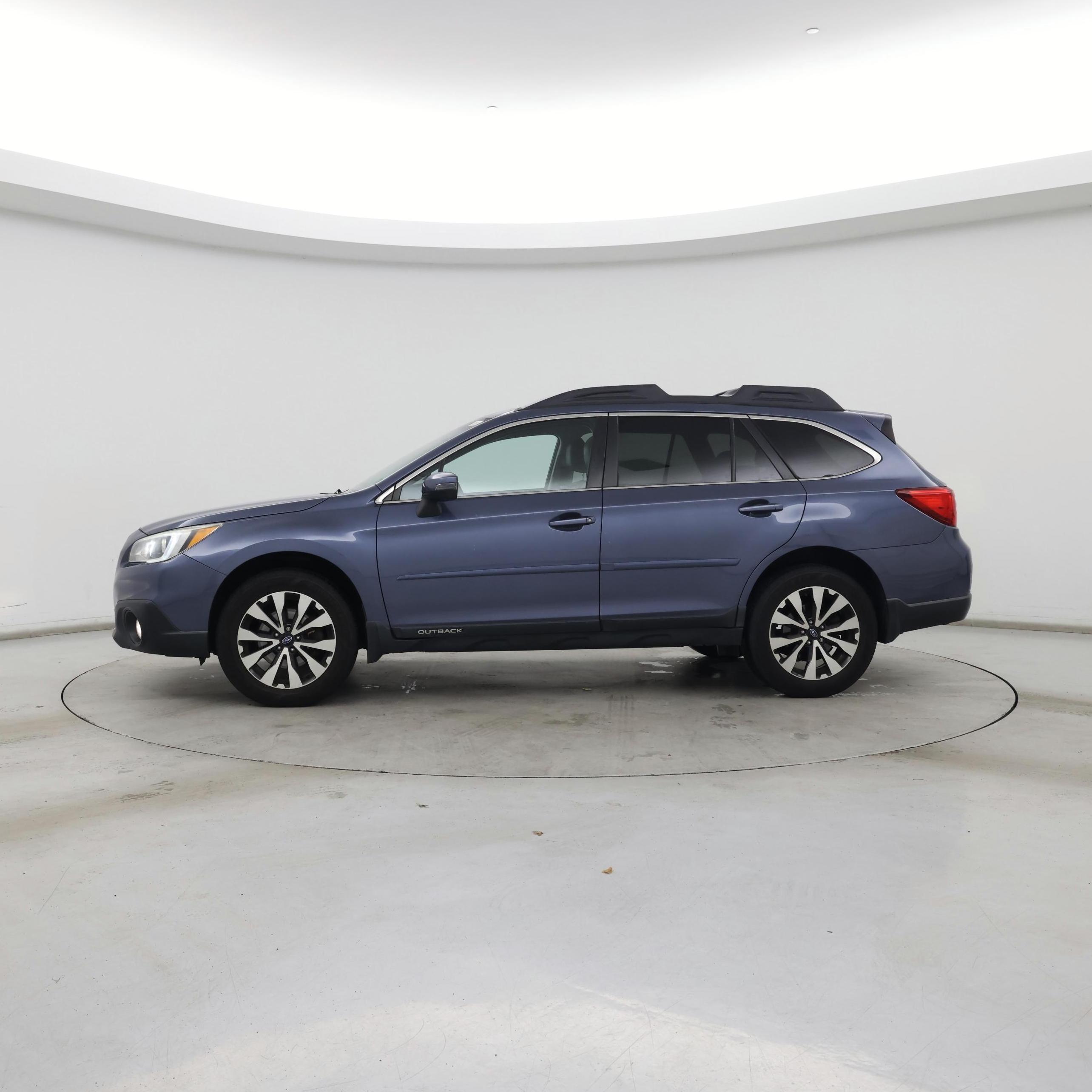Thumbnail: 2015 Subaru Outback - 3
