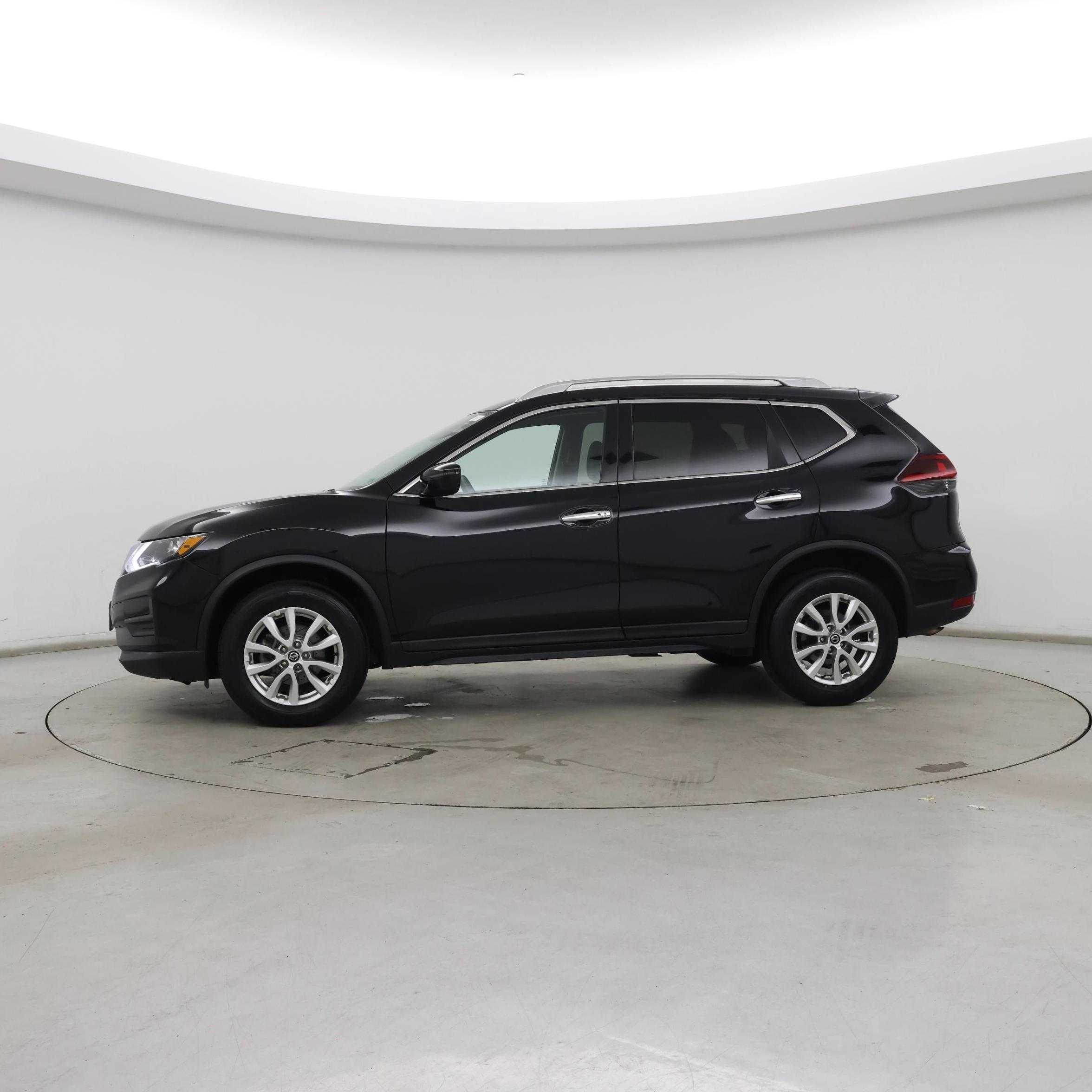 Thumbnail: 2020 Nissan Rogue - 3