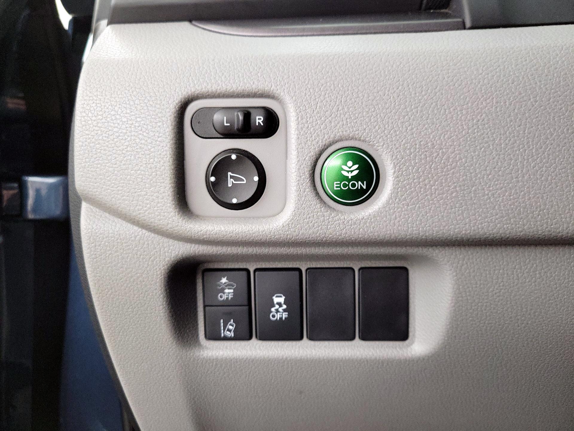 Thumbnail: 2019 Honda Pilot - 13