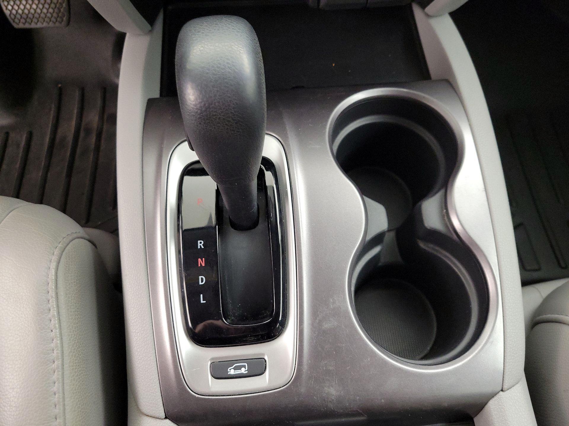 Thumbnail: 2019 Honda Pilot - 17