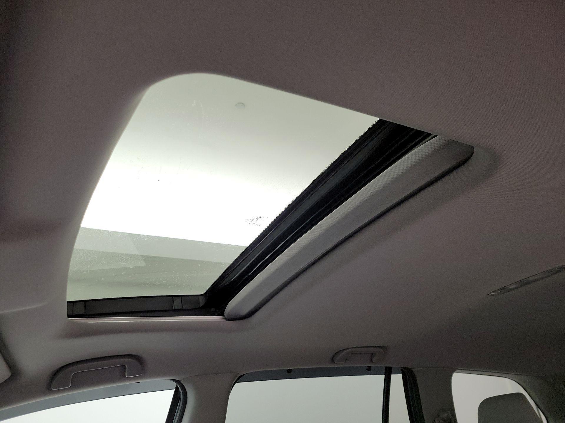 Thumbnail: 2019 Honda Pilot - 19