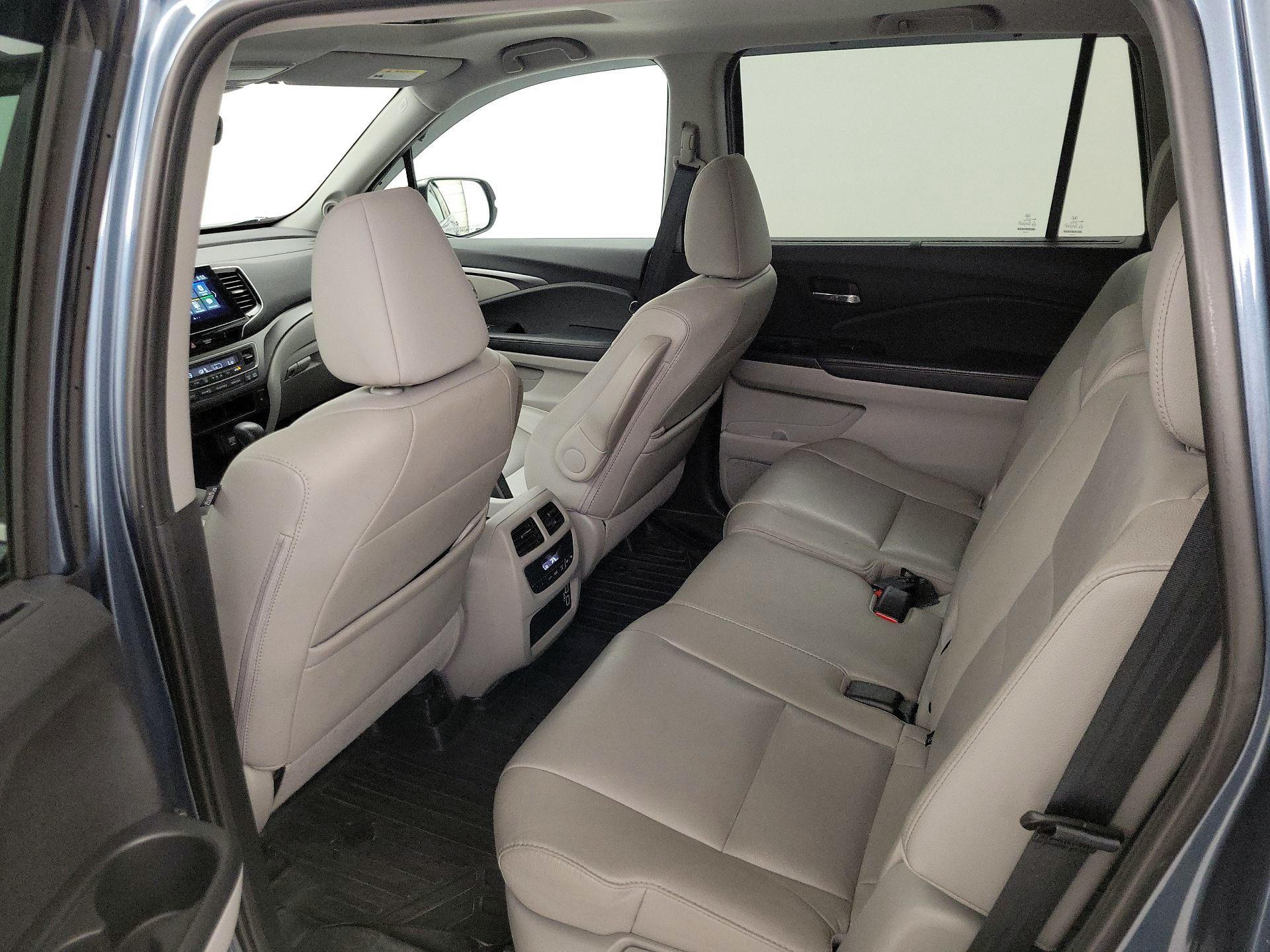 Thumbnail: 2019 Honda Pilot - 20
