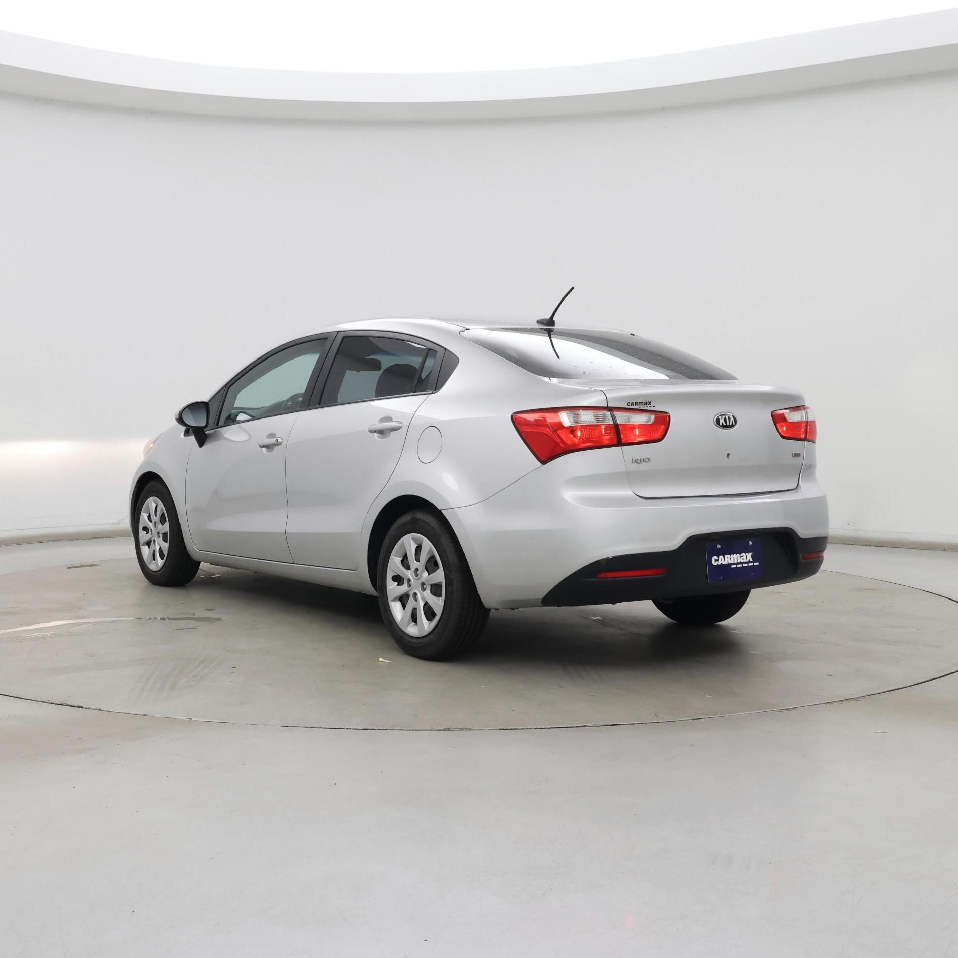Thumbnail: 2015 Kia Rio - 2