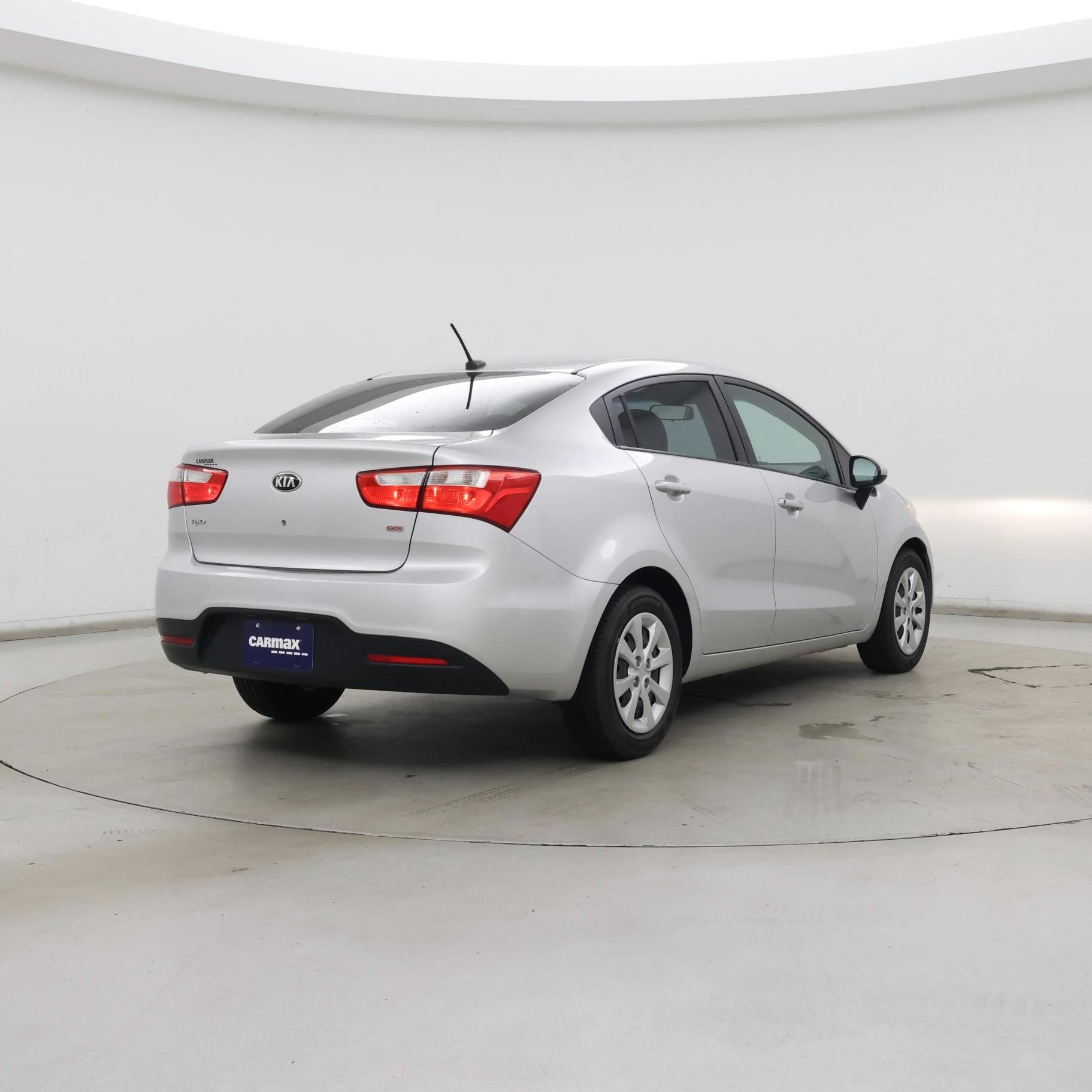 Thumbnail: 2015 Kia Rio - 8