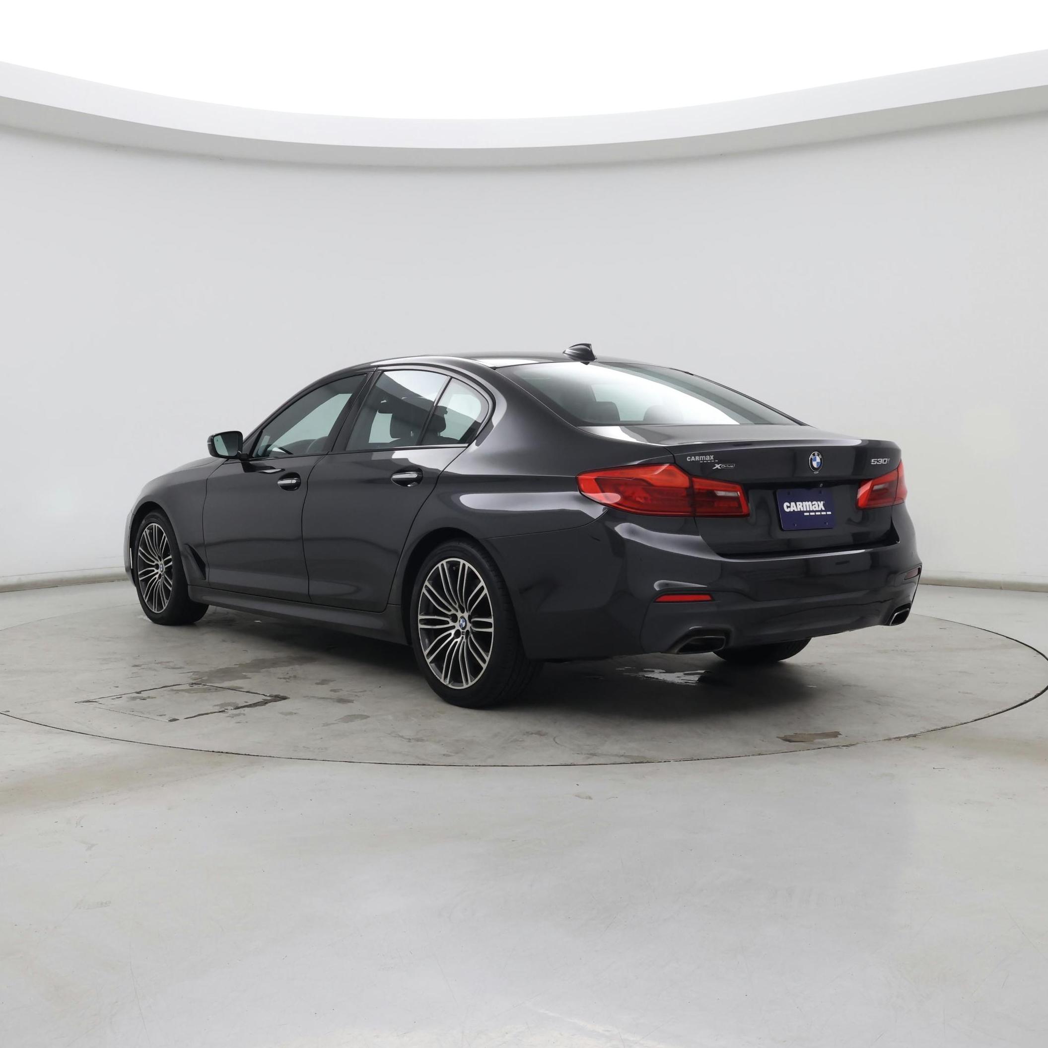 Thumbnail: 2017 BMW 5 Series - 2