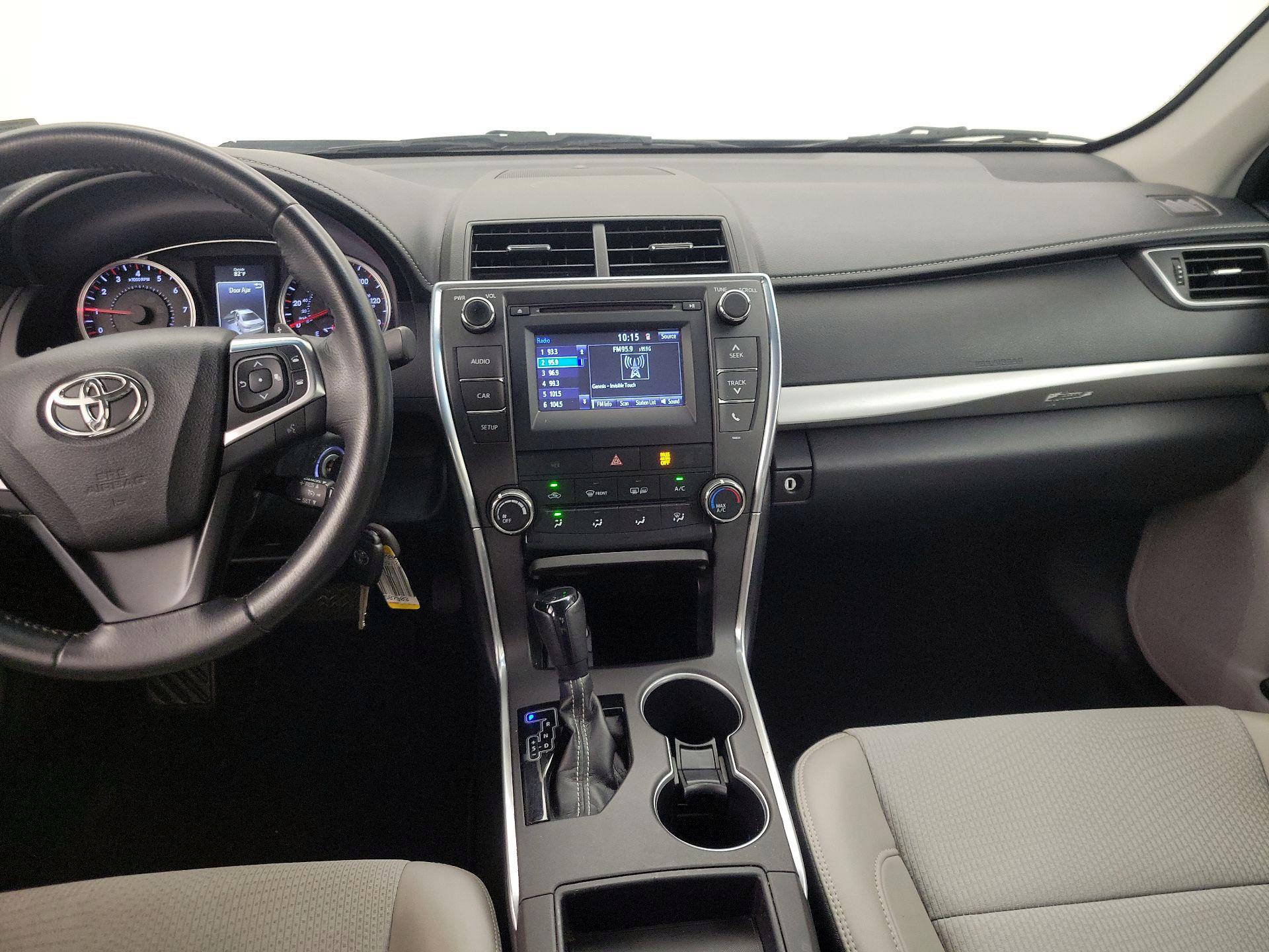Thumbnail: 2016 Toyota Camry - 9