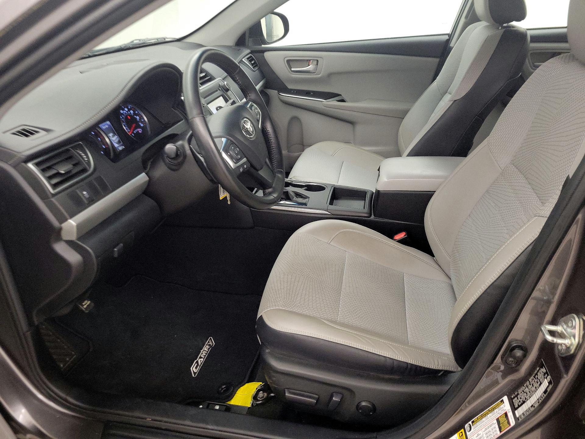 Thumbnail: 2016 Toyota Camry - 11