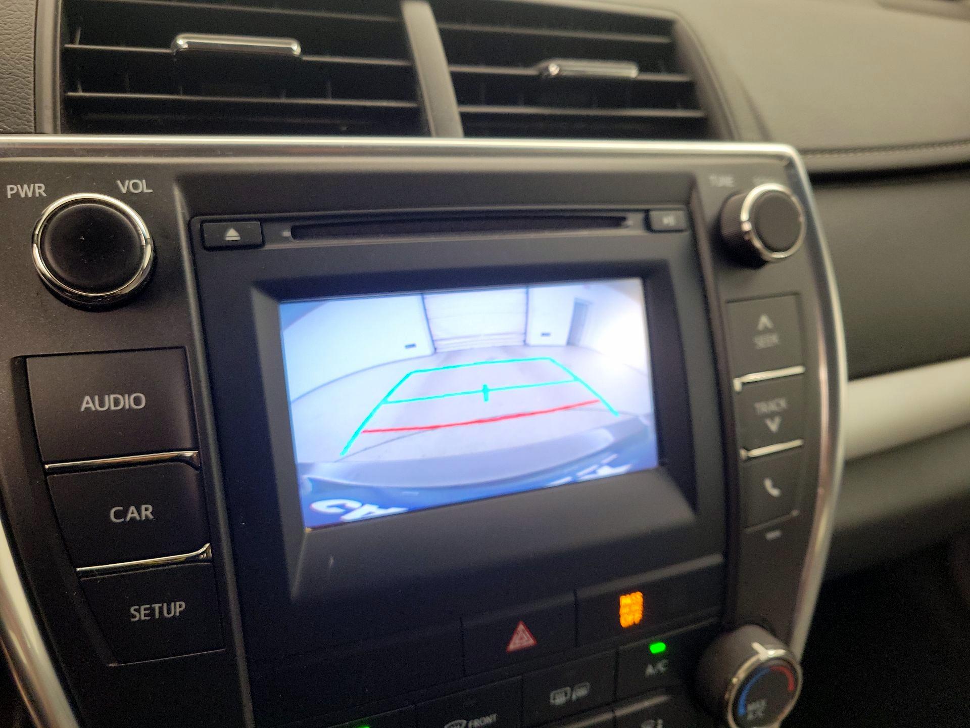 Thumbnail: 2016 Toyota Camry - 14