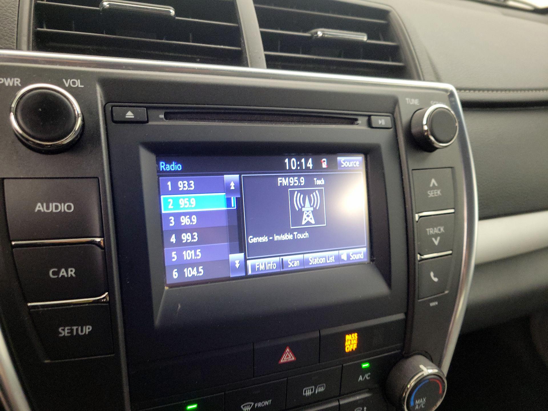 Thumbnail: 2016 Toyota Camry - 15