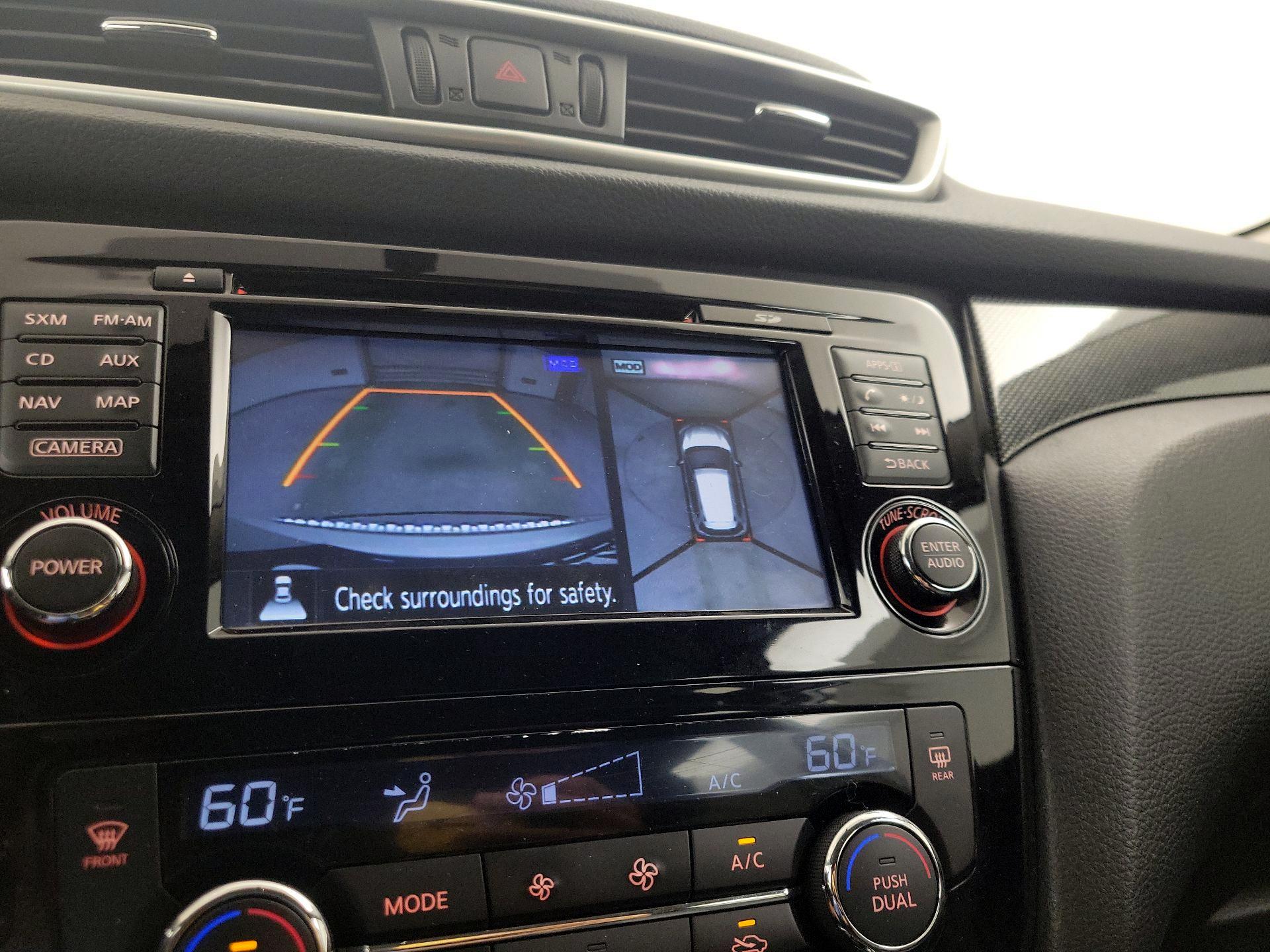Thumbnail: 2015 Nissan Rogue - 15