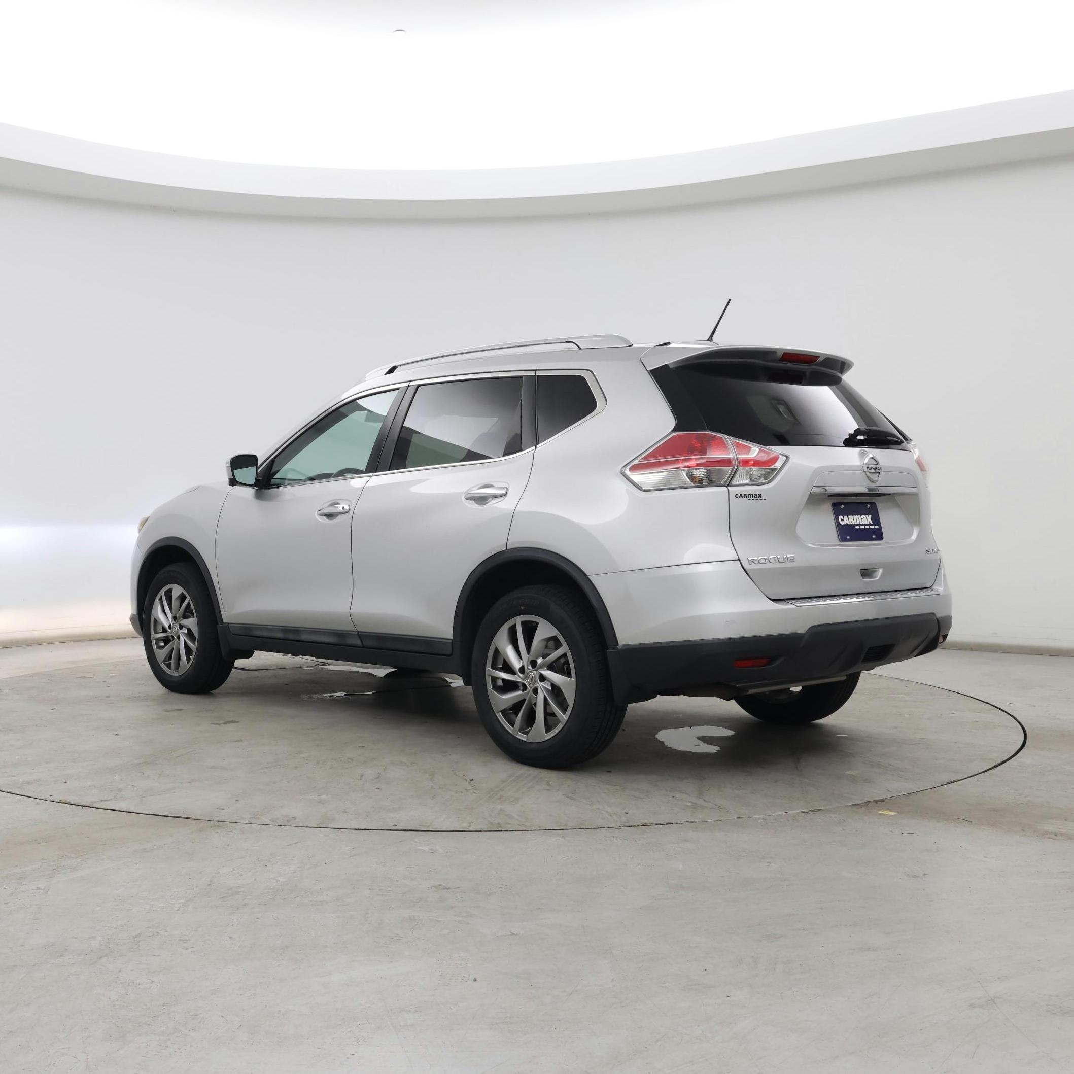 Thumbnail: 2015 Nissan Rogue - 2