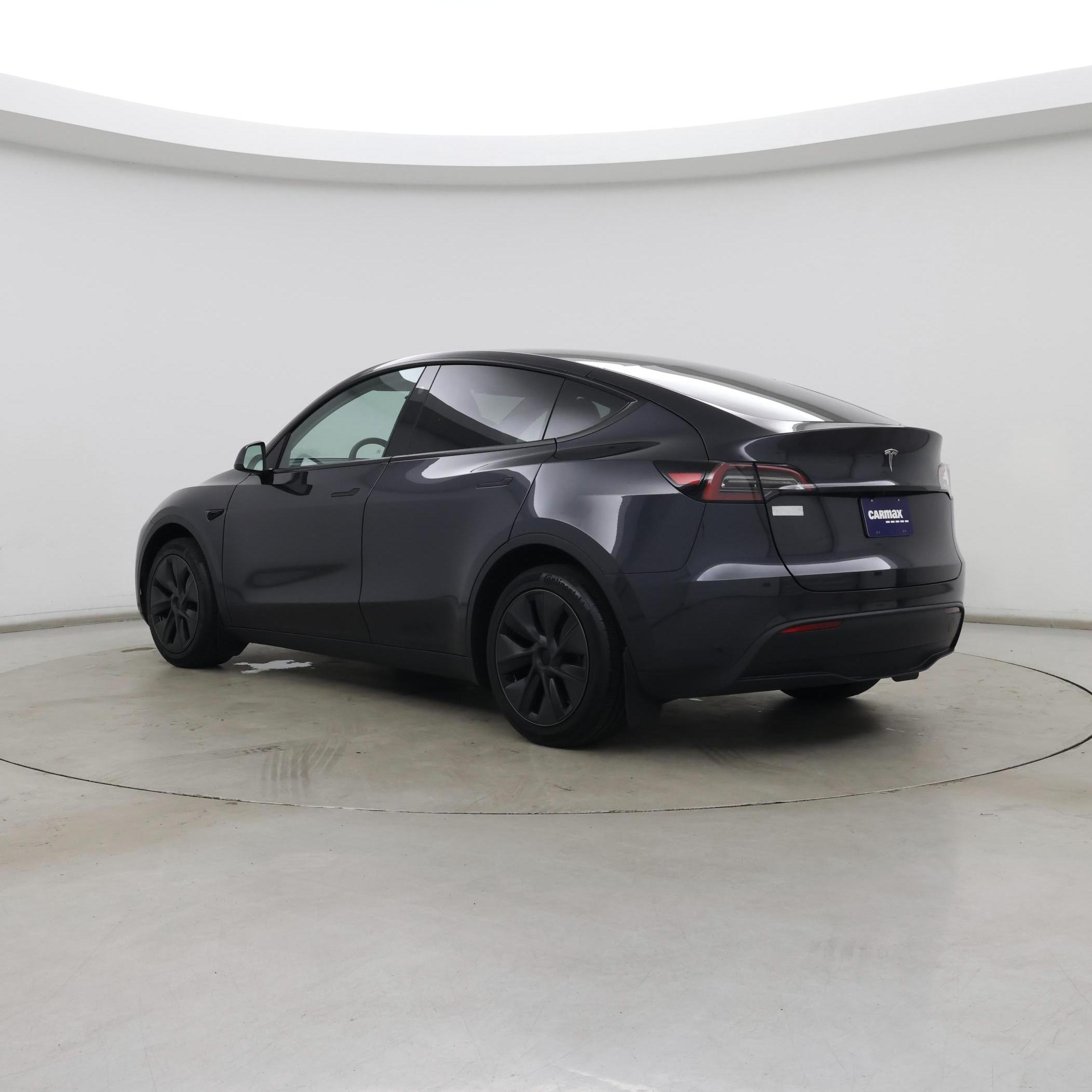 Thumbnail: 2025 Tesla Model Y - 2
