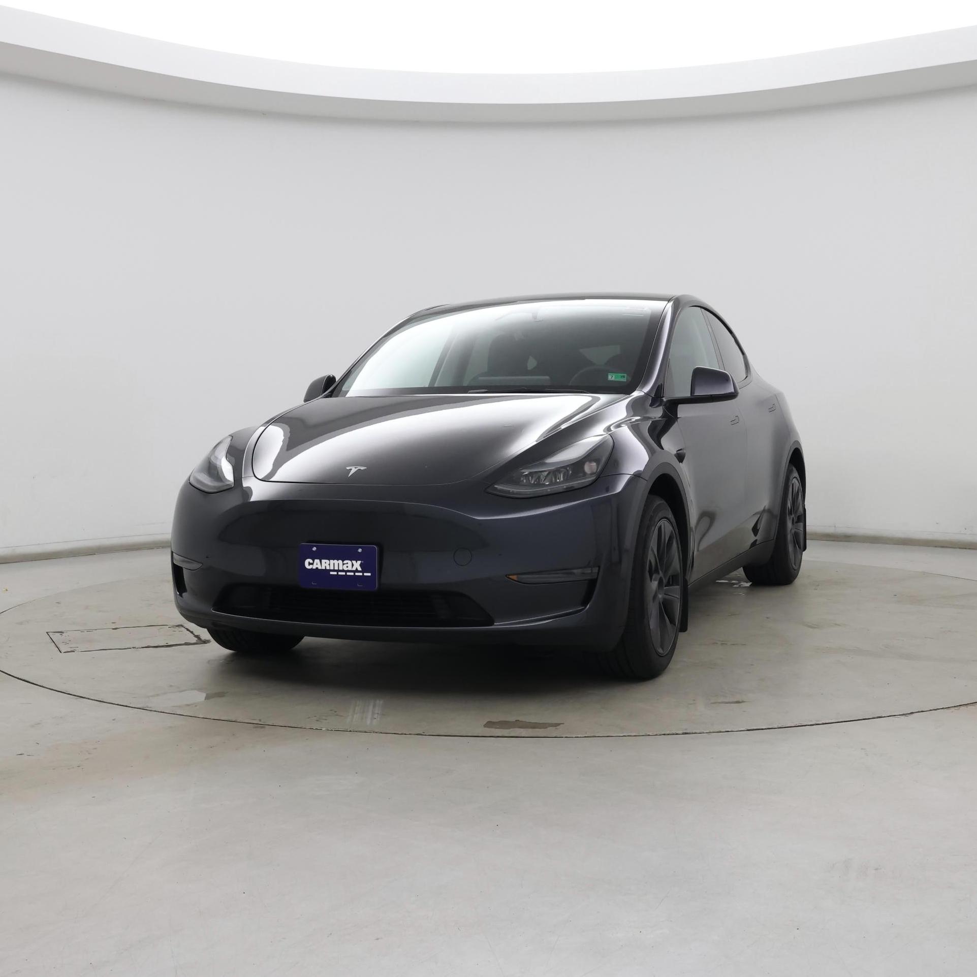 Thumbnail: 2025 Tesla Model Y - 4