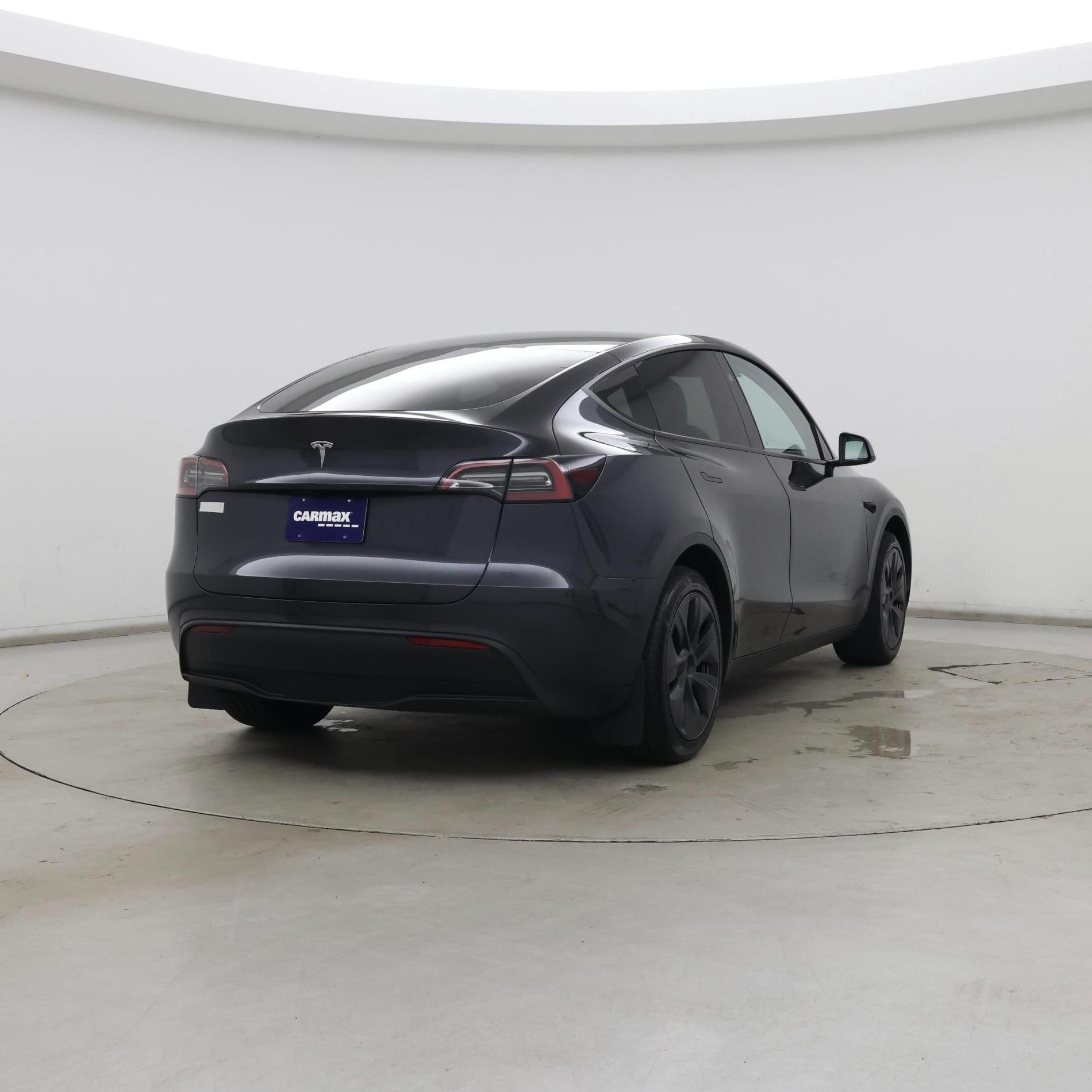 Thumbnail: 2025 Tesla Model Y - 8
